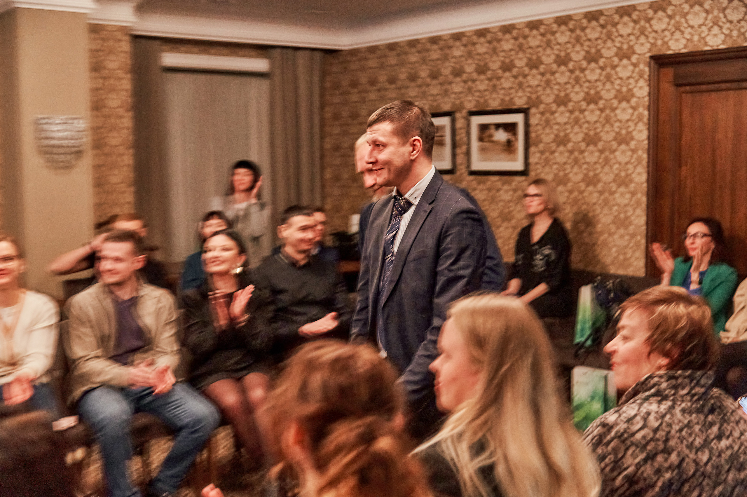 Портфолио репортажной фотосъёмки: "Сбербанк" Новый год. Фотограф Яковлев Роман — Красноярск