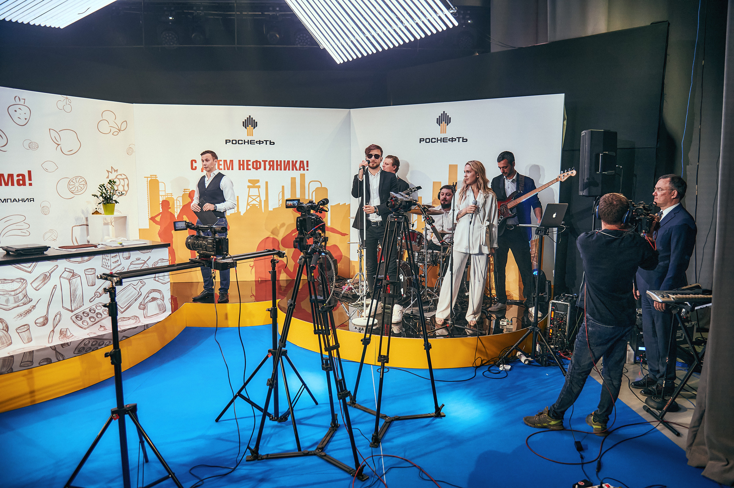 Портфолио репортажной фотосъёмки: "Роснефть" съёмка шоу для «День нефтяника». Фотограф Яковлев Роман — Красноярск