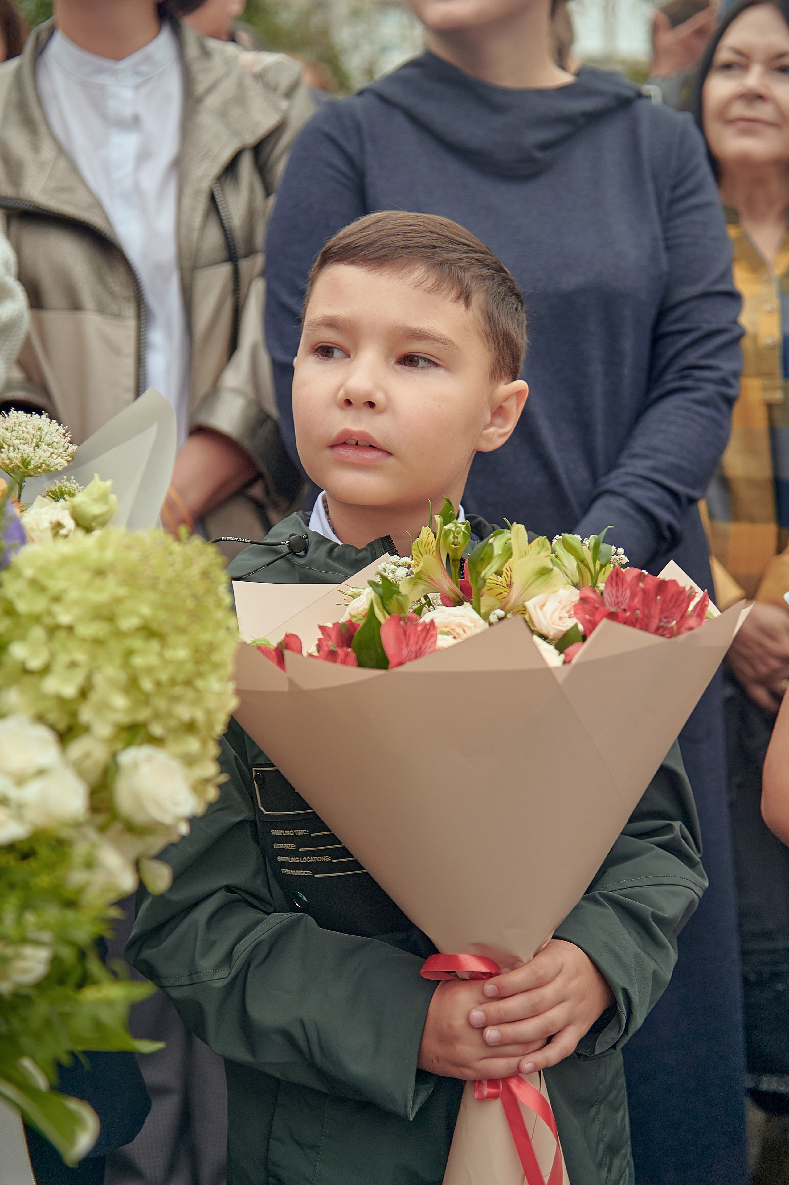 Портфолио репортажной фотосъёмки: 1 сентября в школе № 149. Фотограф Яковлев Роман — Красноярск