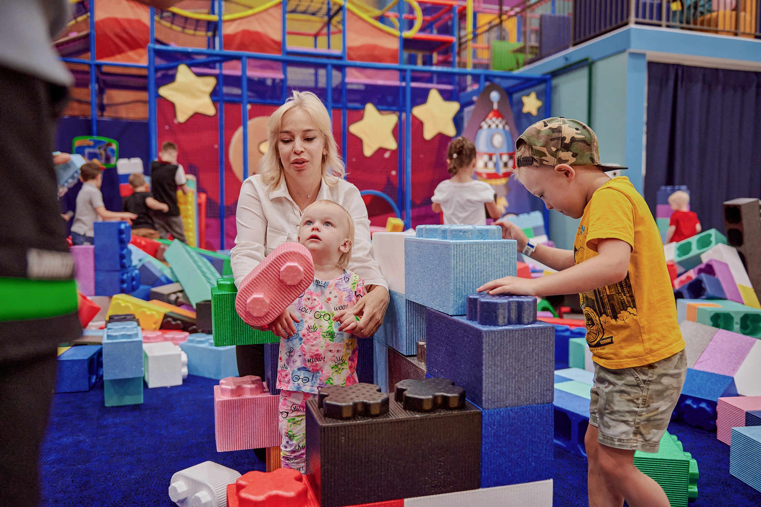 Портфолио репортажной фотосъёмки: Открытие "Vanana park". Фотограф Яковлев Роман — Красноярск