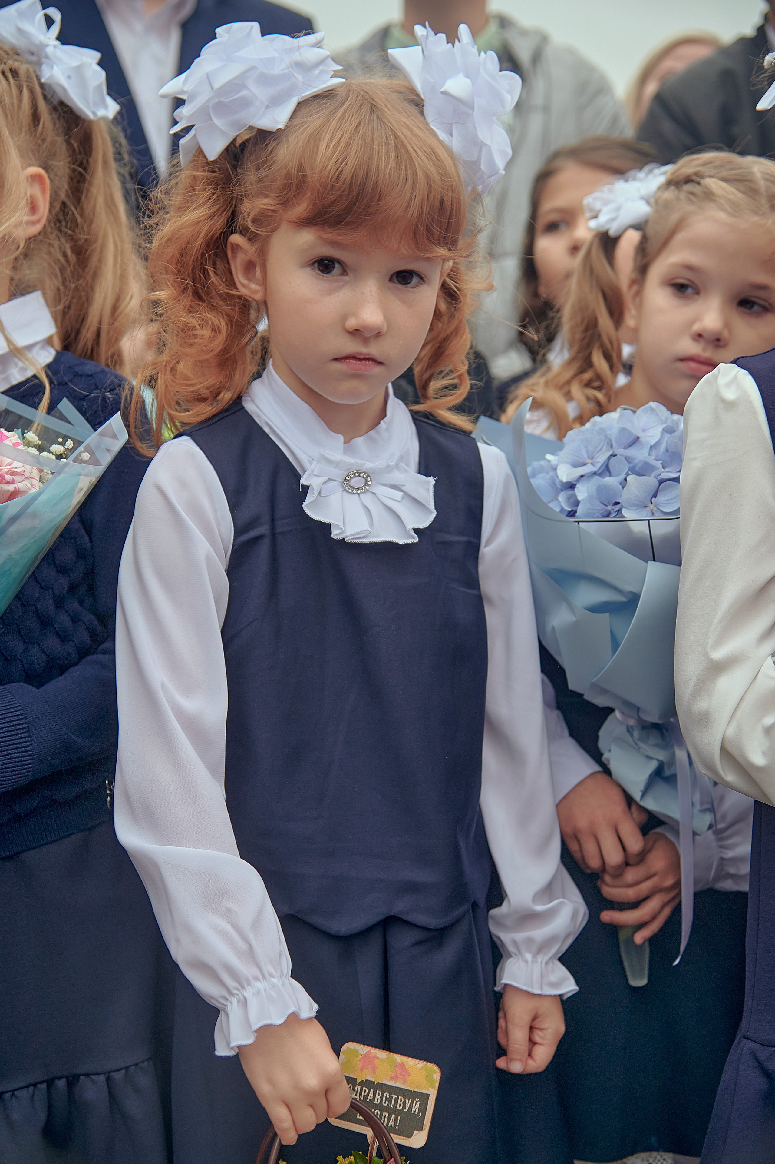 Портфолио репортажной фотосъёмки: 1 сентября в школе № 149. Фотограф Яковлев Роман — Красноярск