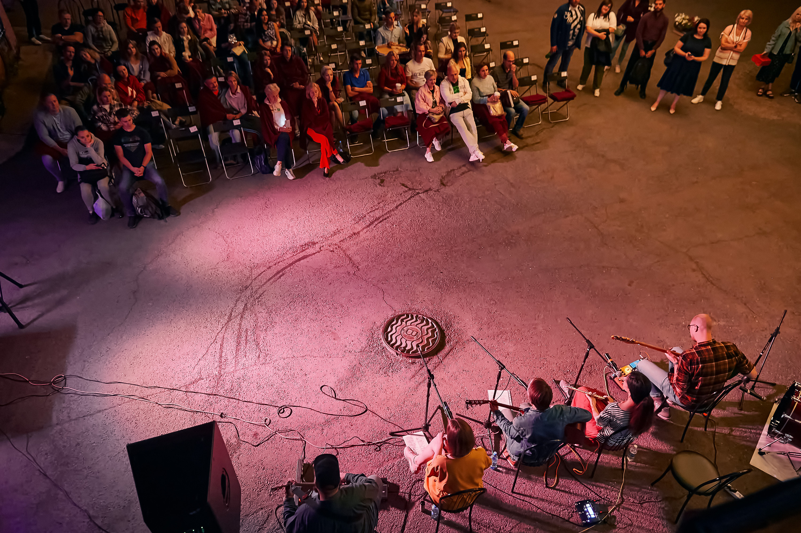 Портфолио репортажной фотосъёмки: Кинодворик "Дом кино" Красноярск. Фотограф Яковлев Роман — Красноярск