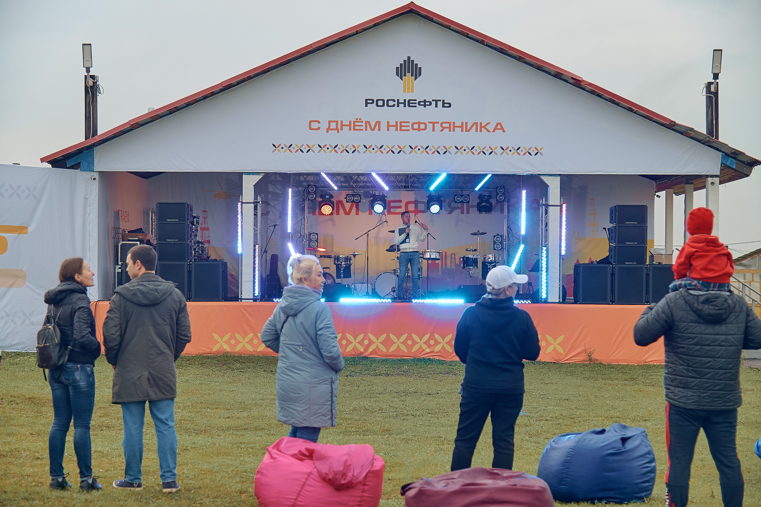 Портфолио репортажной фотосъёмки: "Роснефть" День нефтяника. Фотограф Яковлев Роман — Красноярск