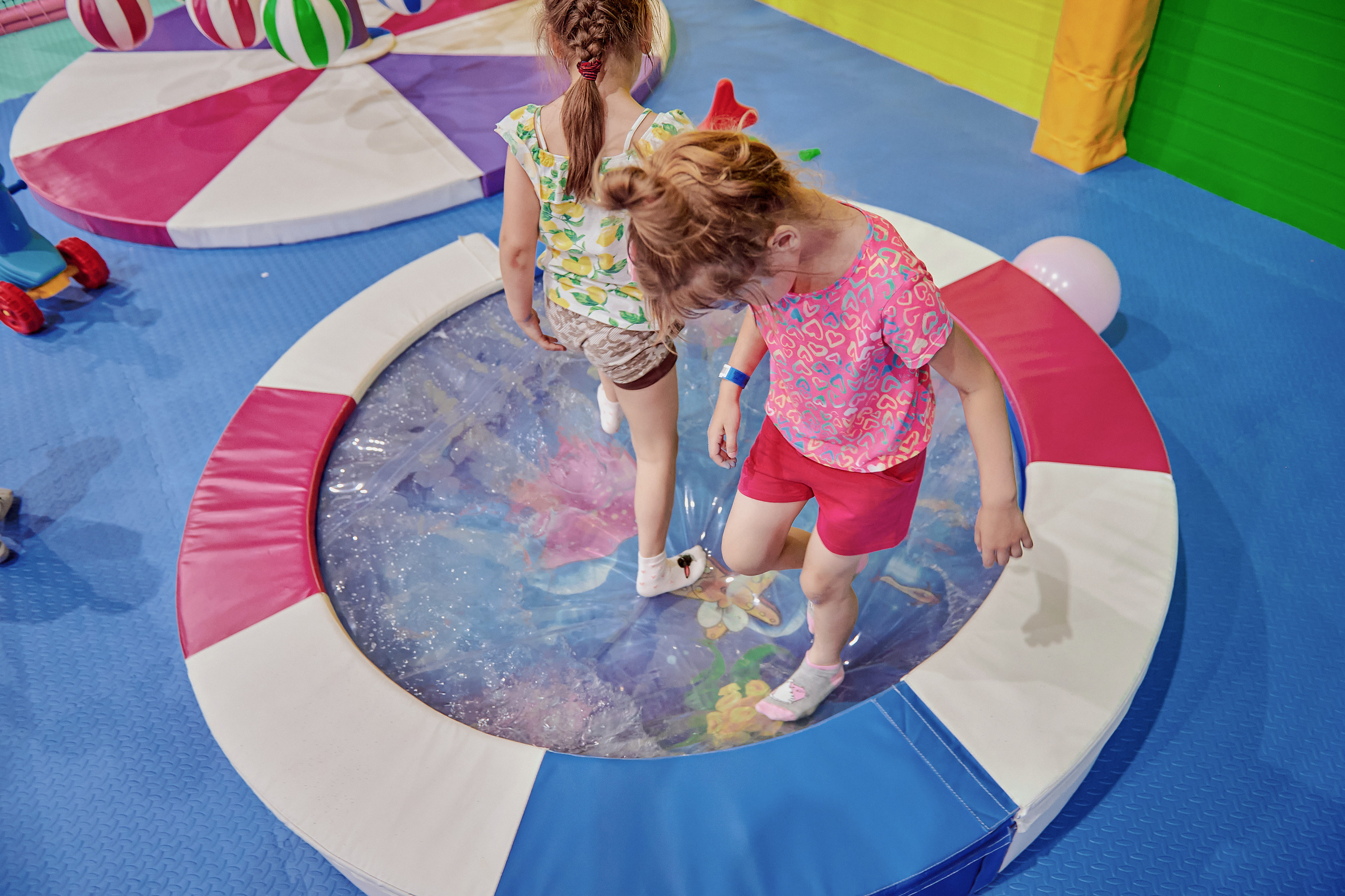 Портфолио репортажной фотосъёмки: Открытие "Vanana park". Фотограф Яковлев Роман — Красноярск