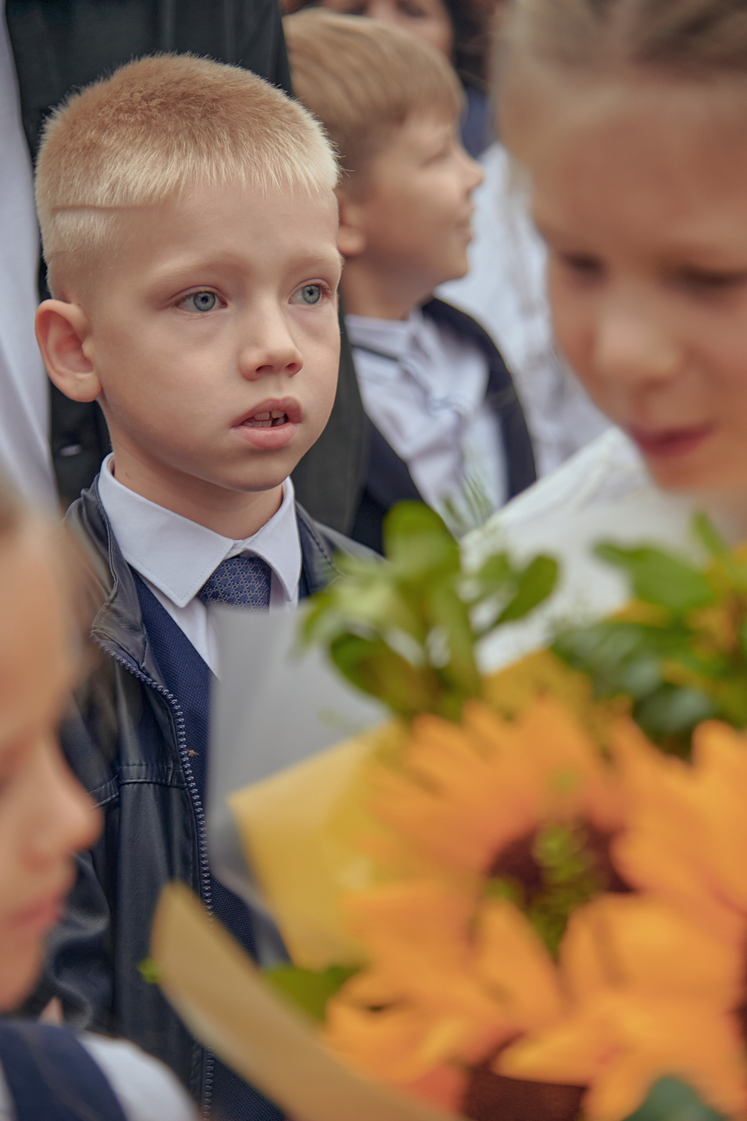 Портфолио репортажной фотосъёмки: 1 сентября в школе № 149. Фотограф Яковлев Роман — Красноярск