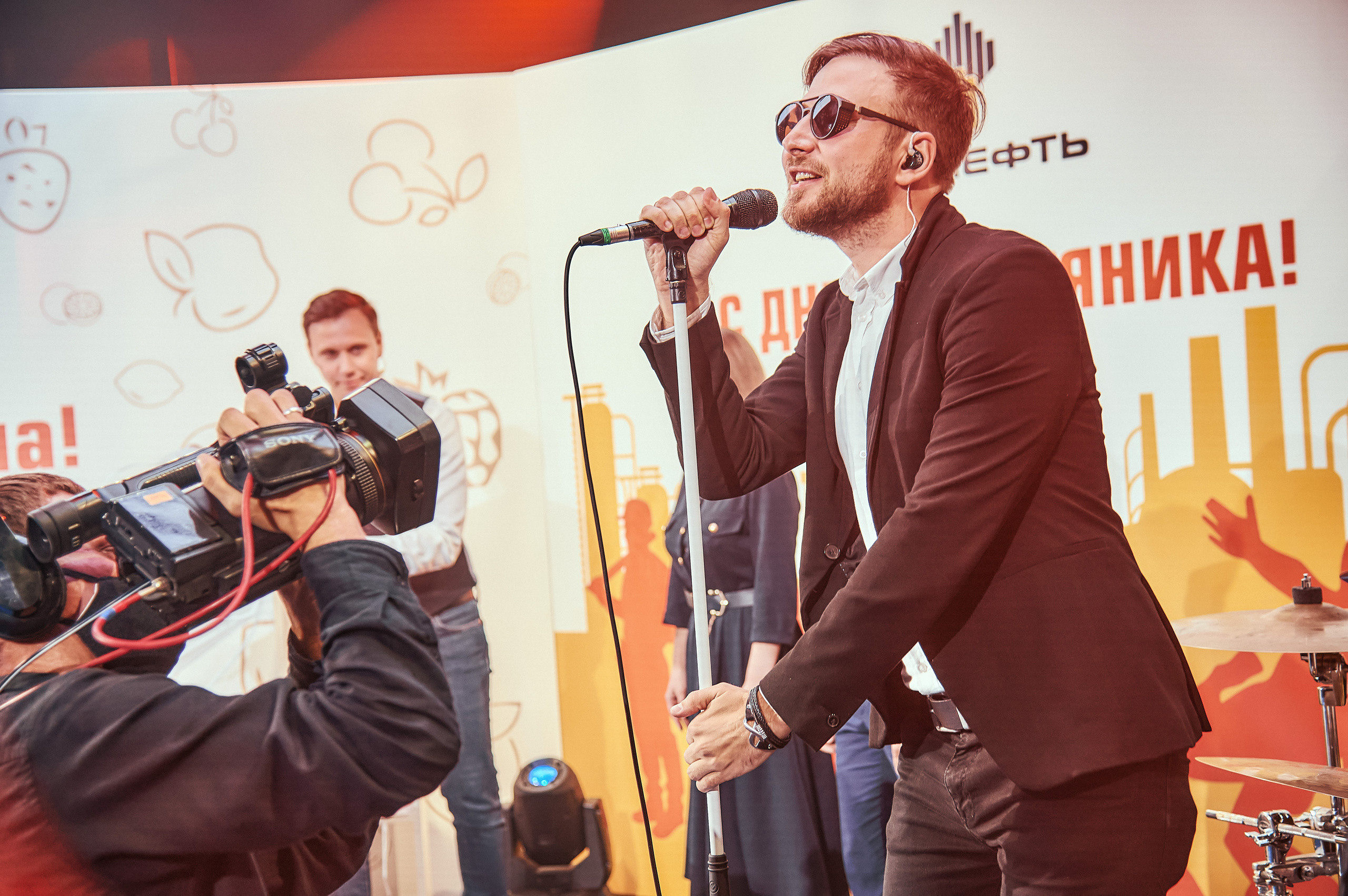 Портфолио репортажной фотосъёмки: "Роснефть" съёмка шоу для «День нефтяника». Фотограф Яковлев Роман — Красноярск