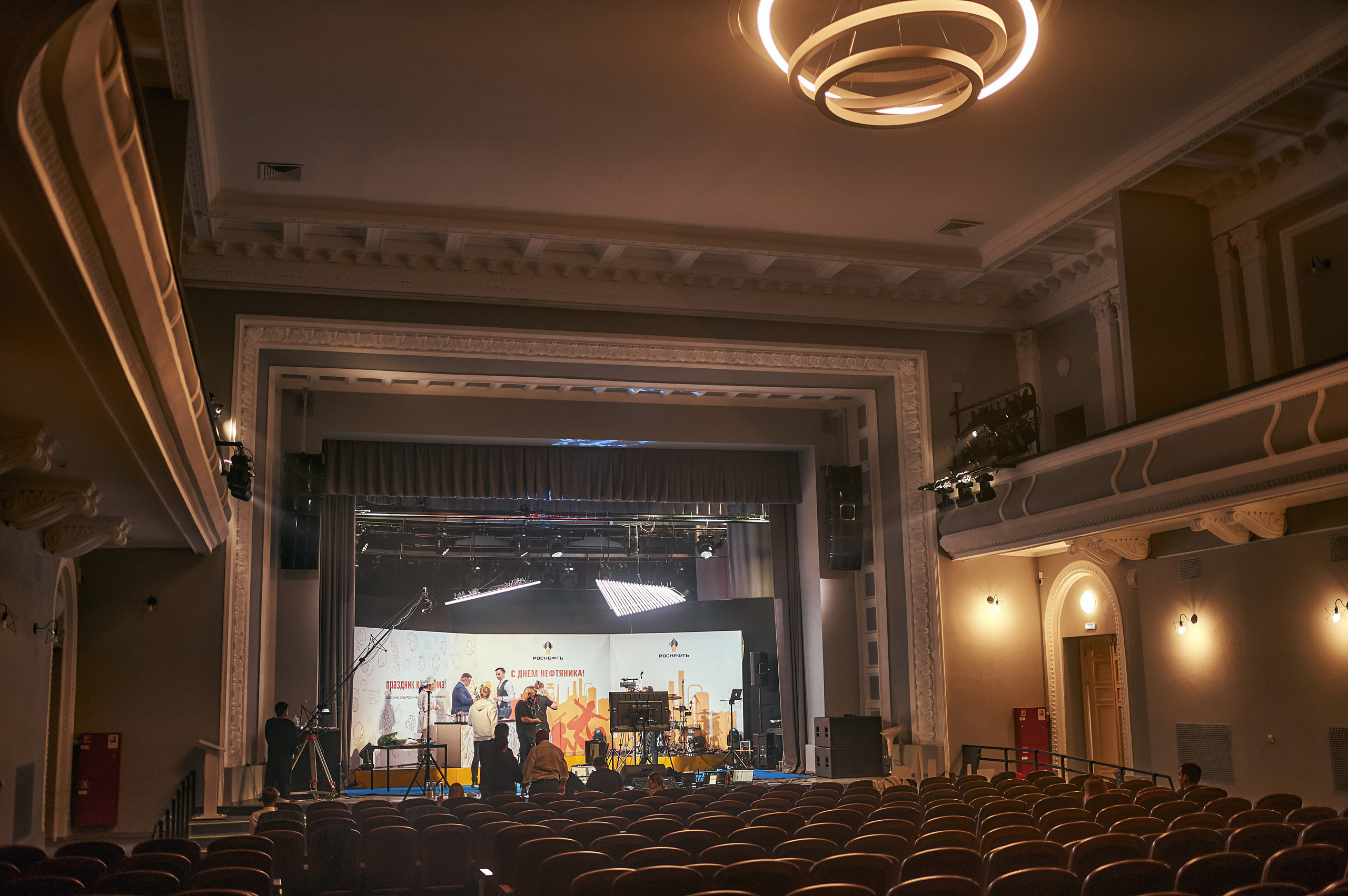 Портфолио репортажной фотосъёмки: "Роснефть" съёмка шоу для «День нефтяника». Фотограф Яковлев Роман — Красноярск