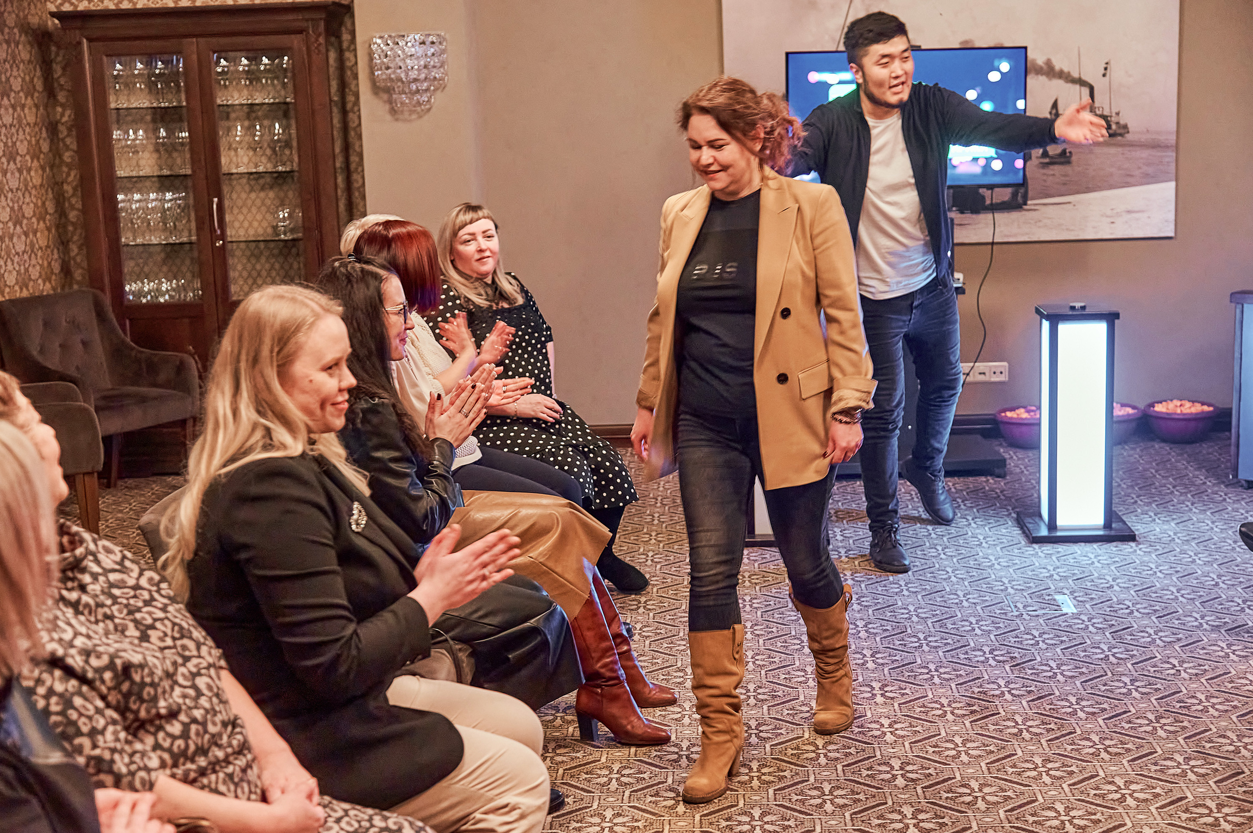 Портфолио репортажной фотосъёмки: "Сбербанк" Новый год. Фотограф Яковлев Роман — Красноярск