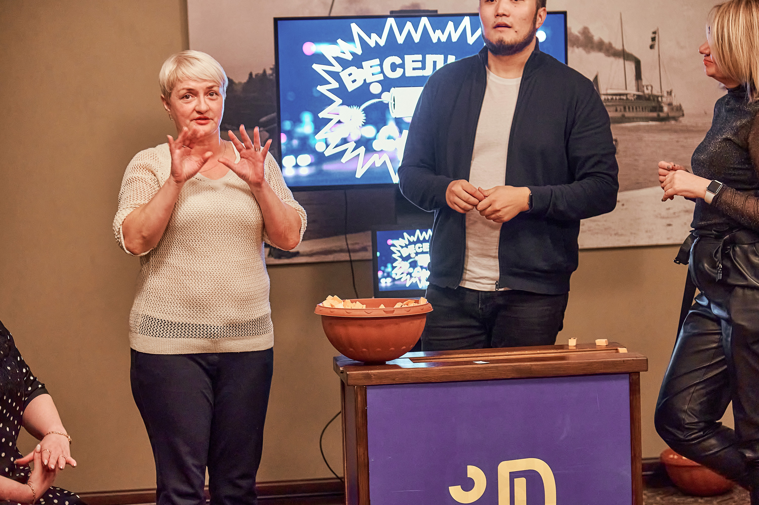 Портфолио репортажной фотосъёмки: "Сбербанк" Новый год. Фотограф Яковлев Роман — Красноярск