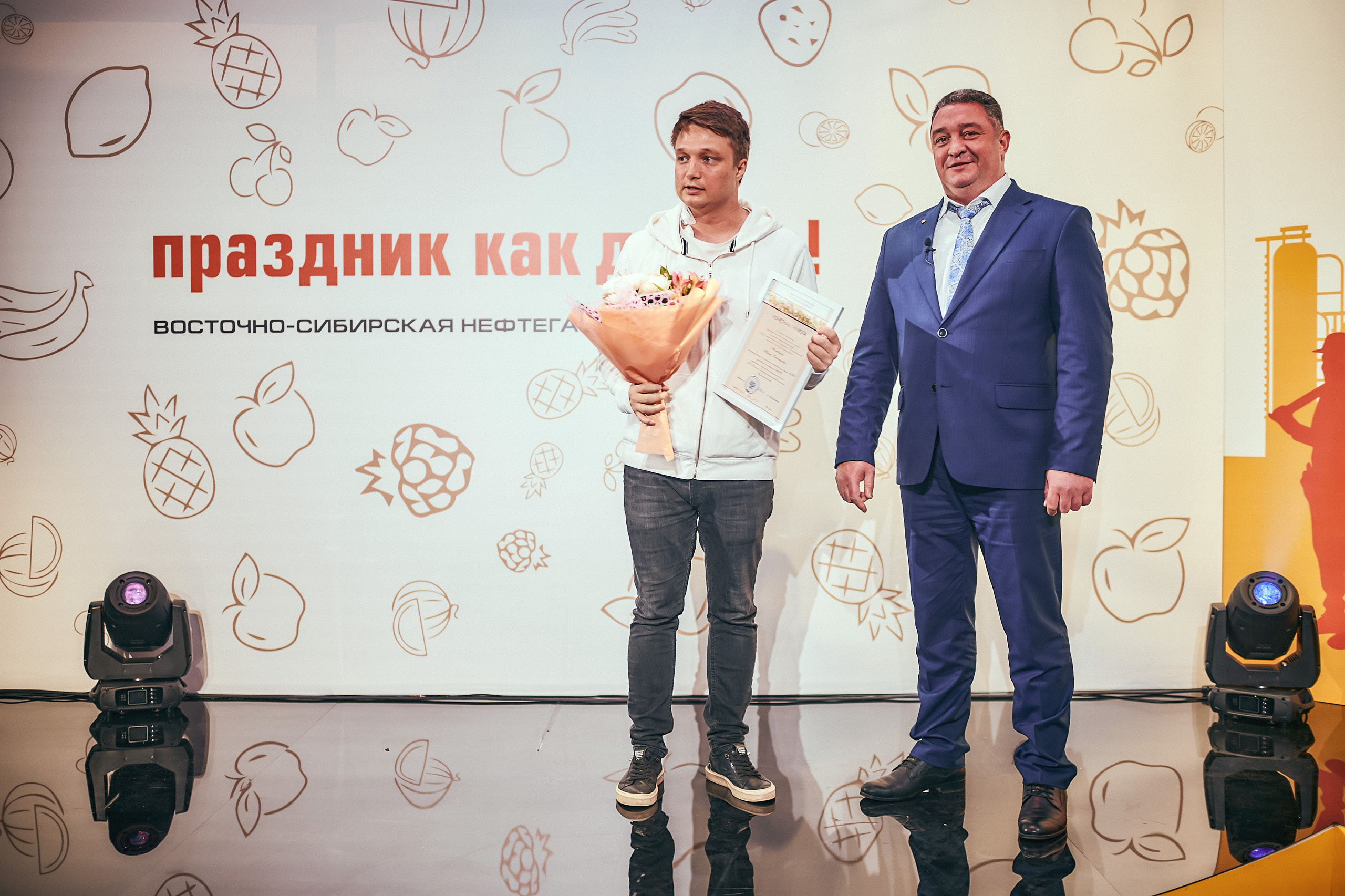 Портфолио репортажной фотосъёмки: "Роснефть" съёмка шоу для «День нефтяника». Фотограф Яковлев Роман — Красноярск