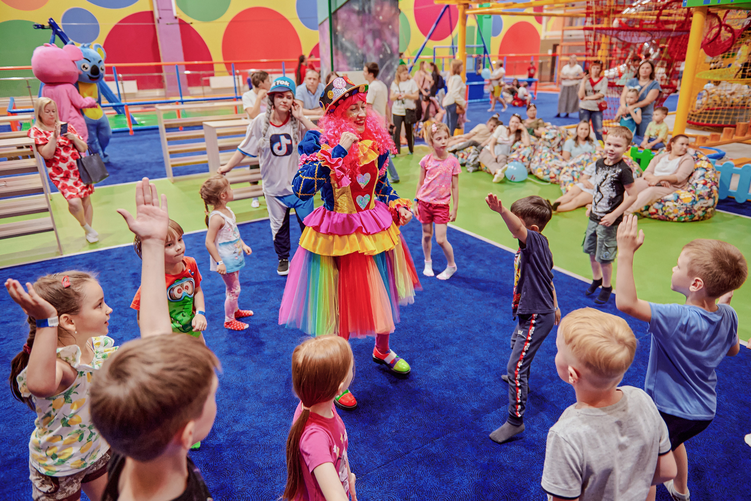 Портфолио репортажной фотосъёмки: Открытие "Vanana park". Фотограф Яковлев Роман — Красноярск