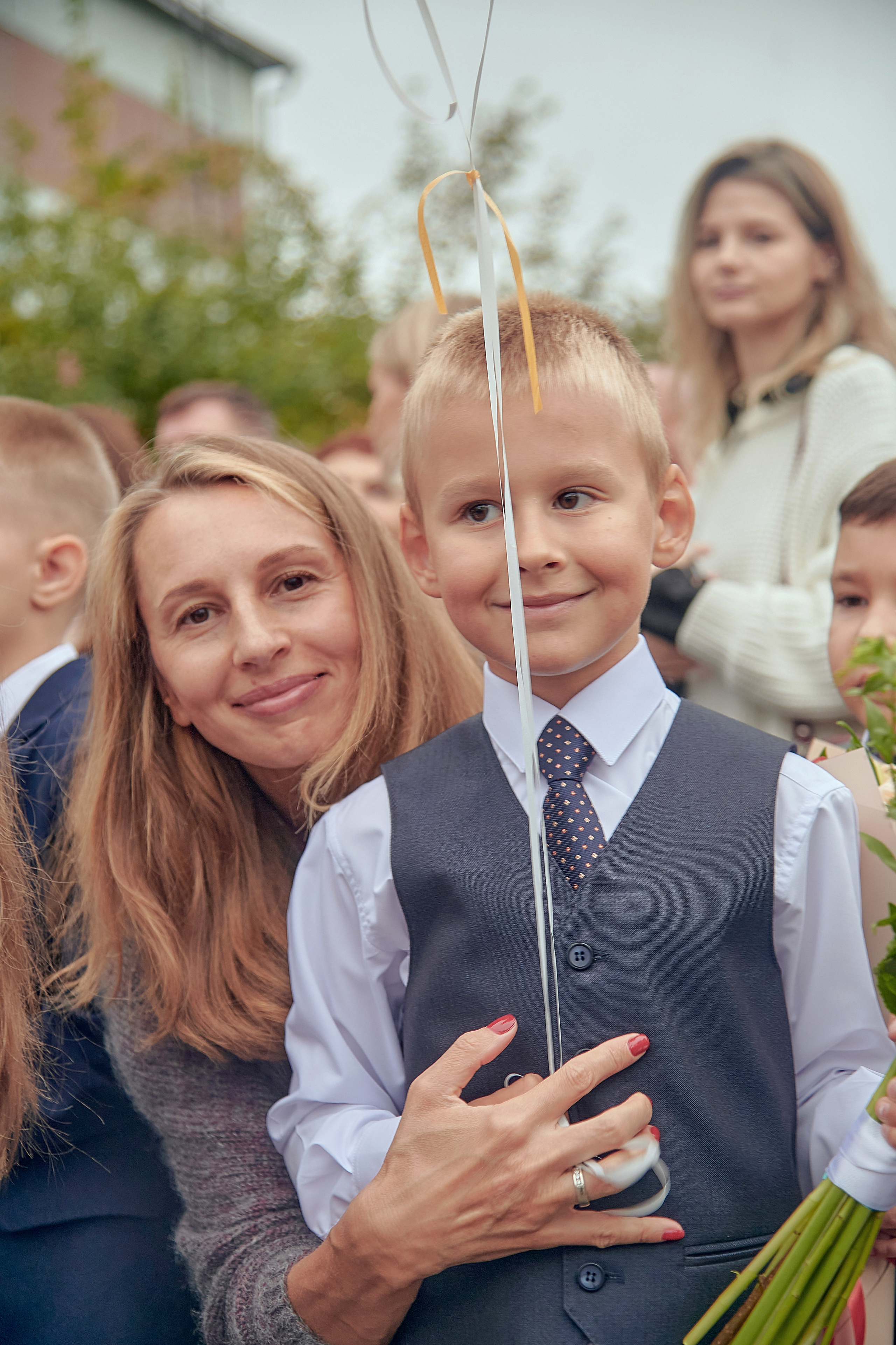 Портфолио репортажной фотосъёмки: 1 сентября в школе № 149. Фотограф Яковлев Роман — Красноярск