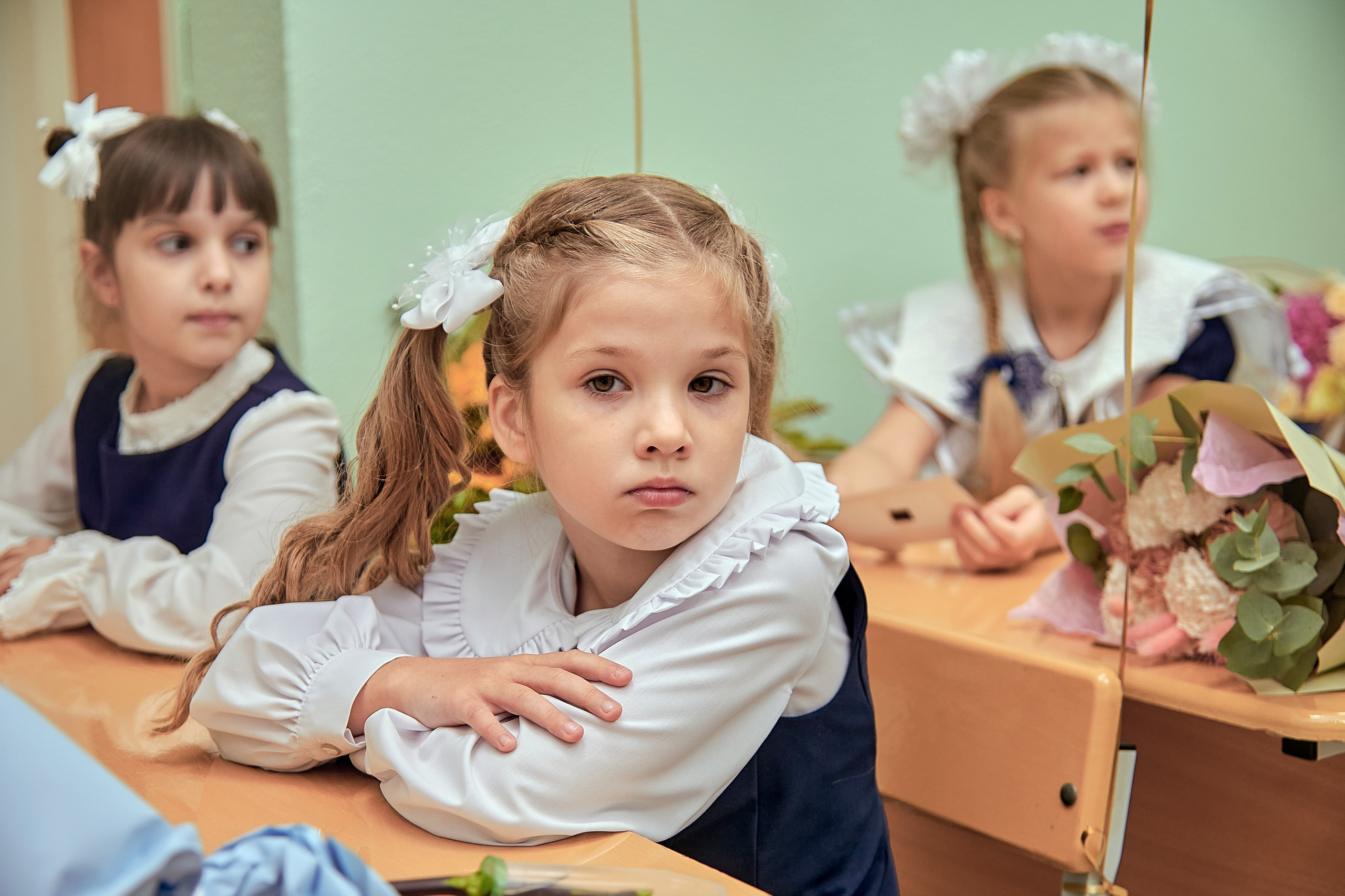 Портфолио репортажной фотосъёмки: 1 сентября в школе № 149. Фотограф Яковлев Роман — Красноярск