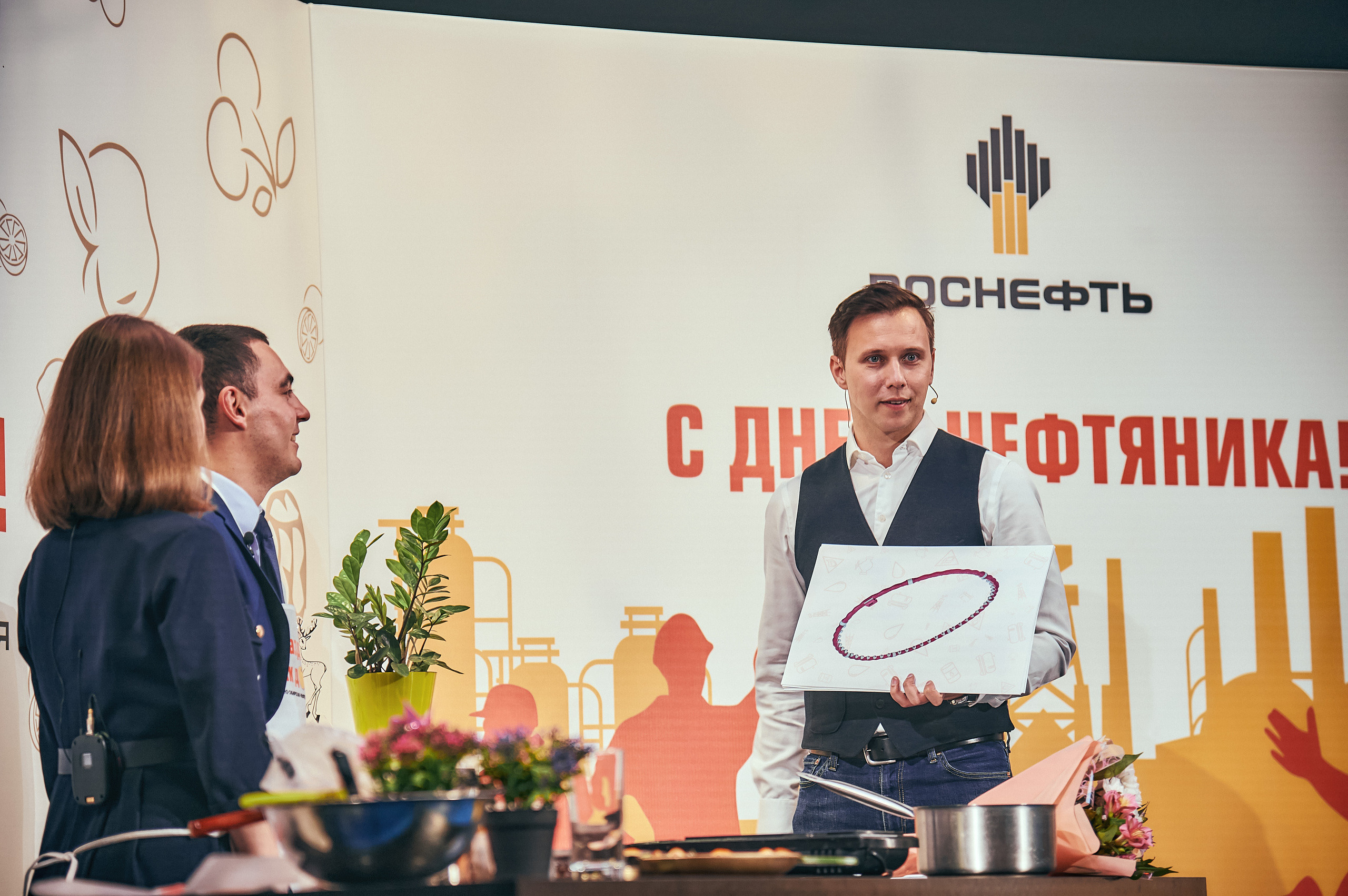 Портфолио репортажной фотосъёмки: "Роснефть" съёмка шоу для «День нефтяника». Фотограф Яковлев Роман — Красноярск