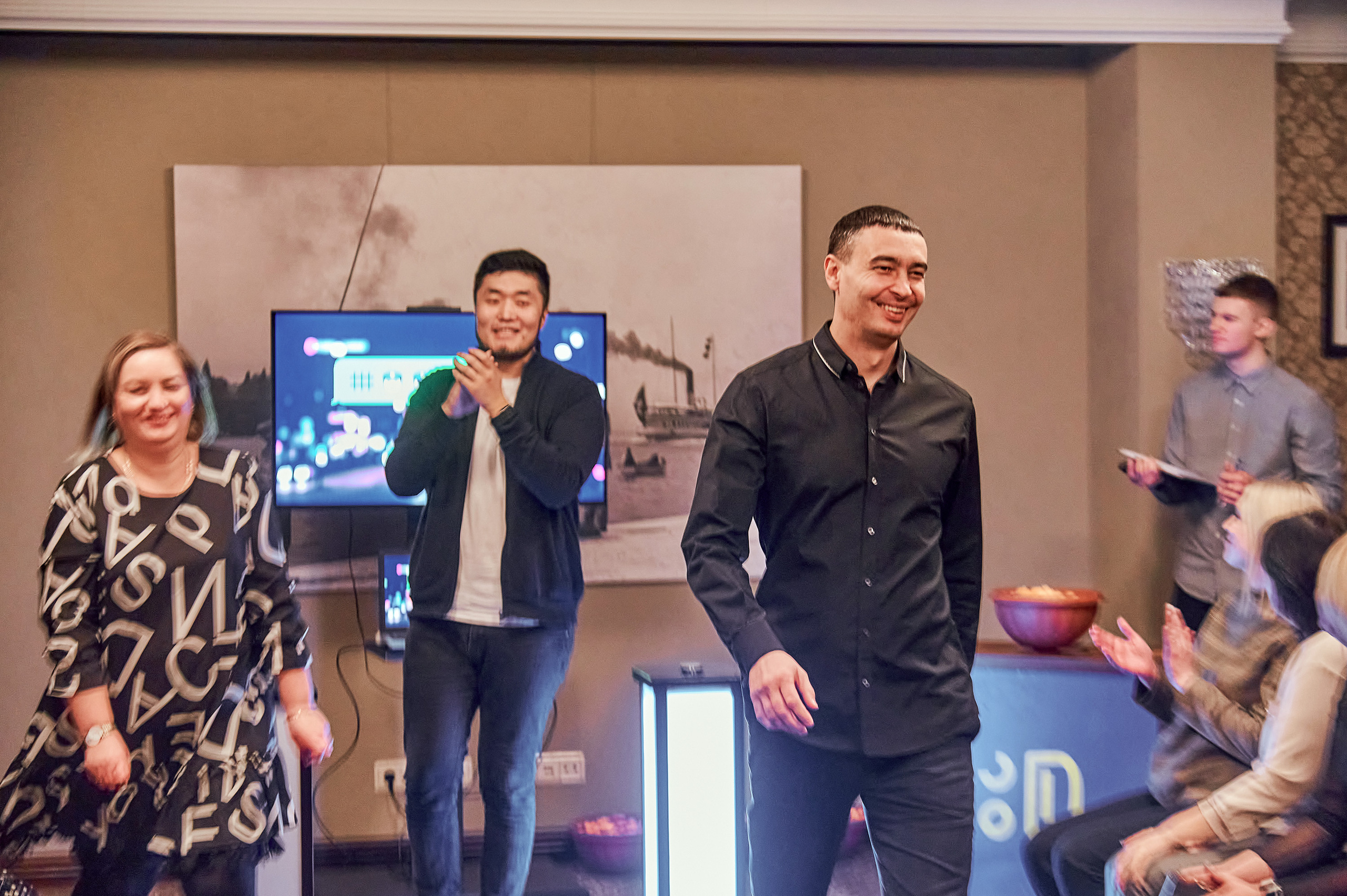 Портфолио репортажной фотосъёмки: "Сбербанк" Новый год. Фотограф Яковлев Роман — Красноярск