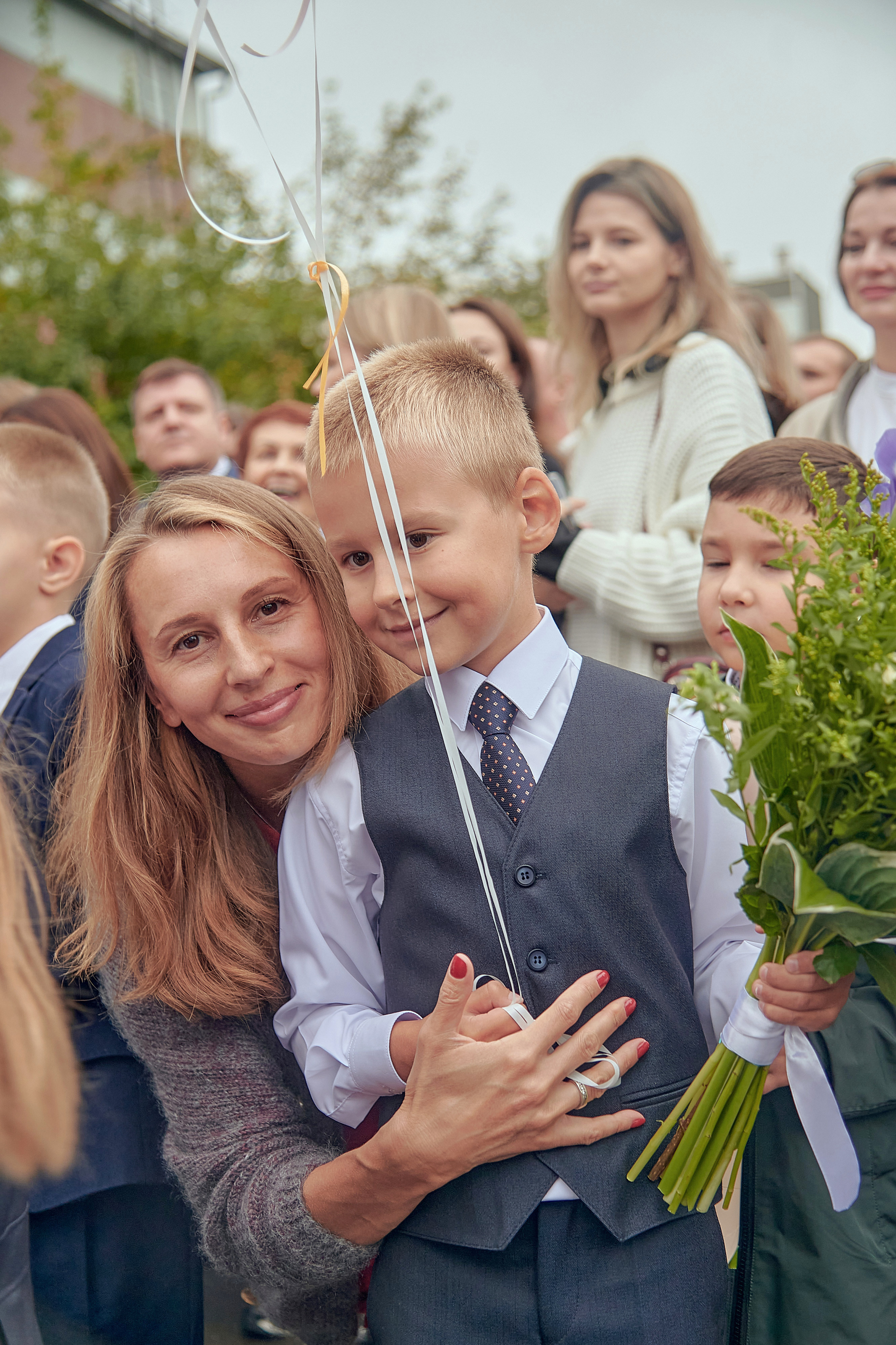 Портфолио репортажной фотосъёмки: 1 сентября в школе № 149. Фотограф Яковлев Роман — Красноярск