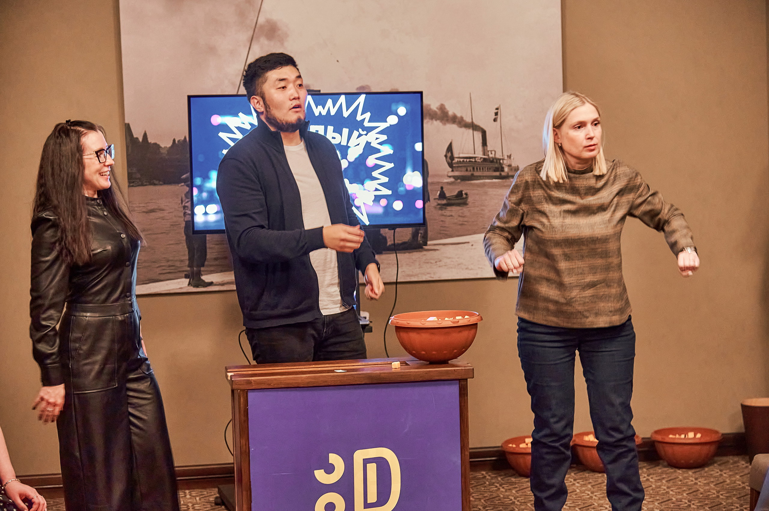 Портфолио репортажной фотосъёмки: "Сбербанк" Новый год. Фотограф Яковлев Роман — Красноярск