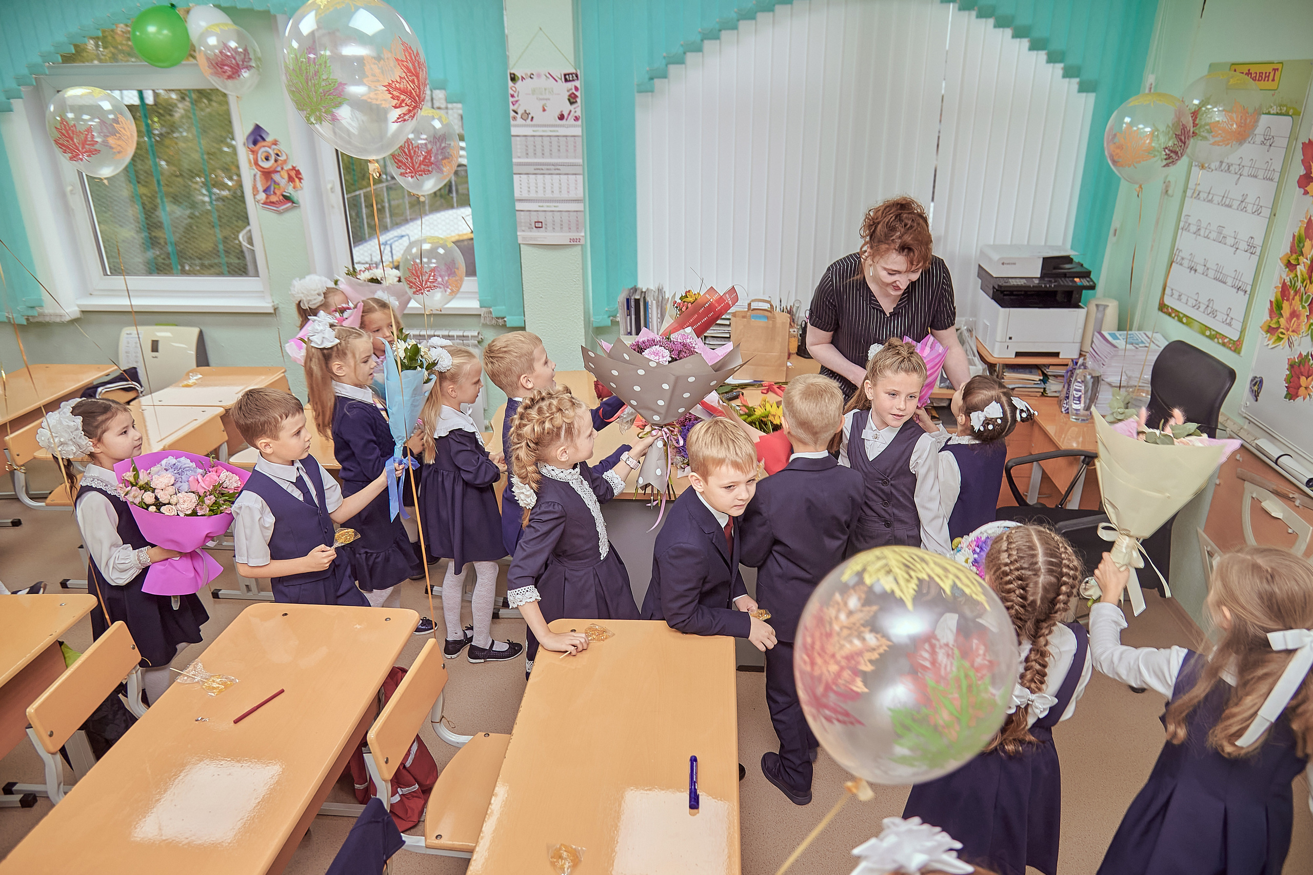 Портфолио репортажной фотосъёмки: 1 сентября в школе № 149. Фотограф Яковлев Роман — Красноярск