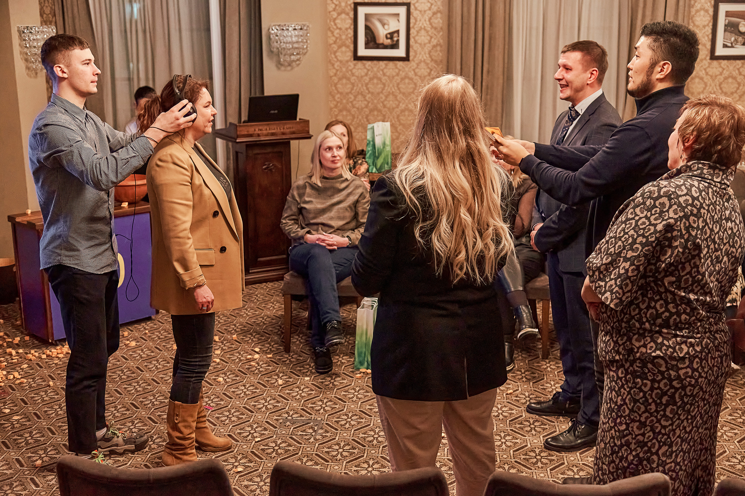 Портфолио репортажной фотосъёмки: "Сбербанк" Новый год. Фотограф Яковлев Роман — Красноярск