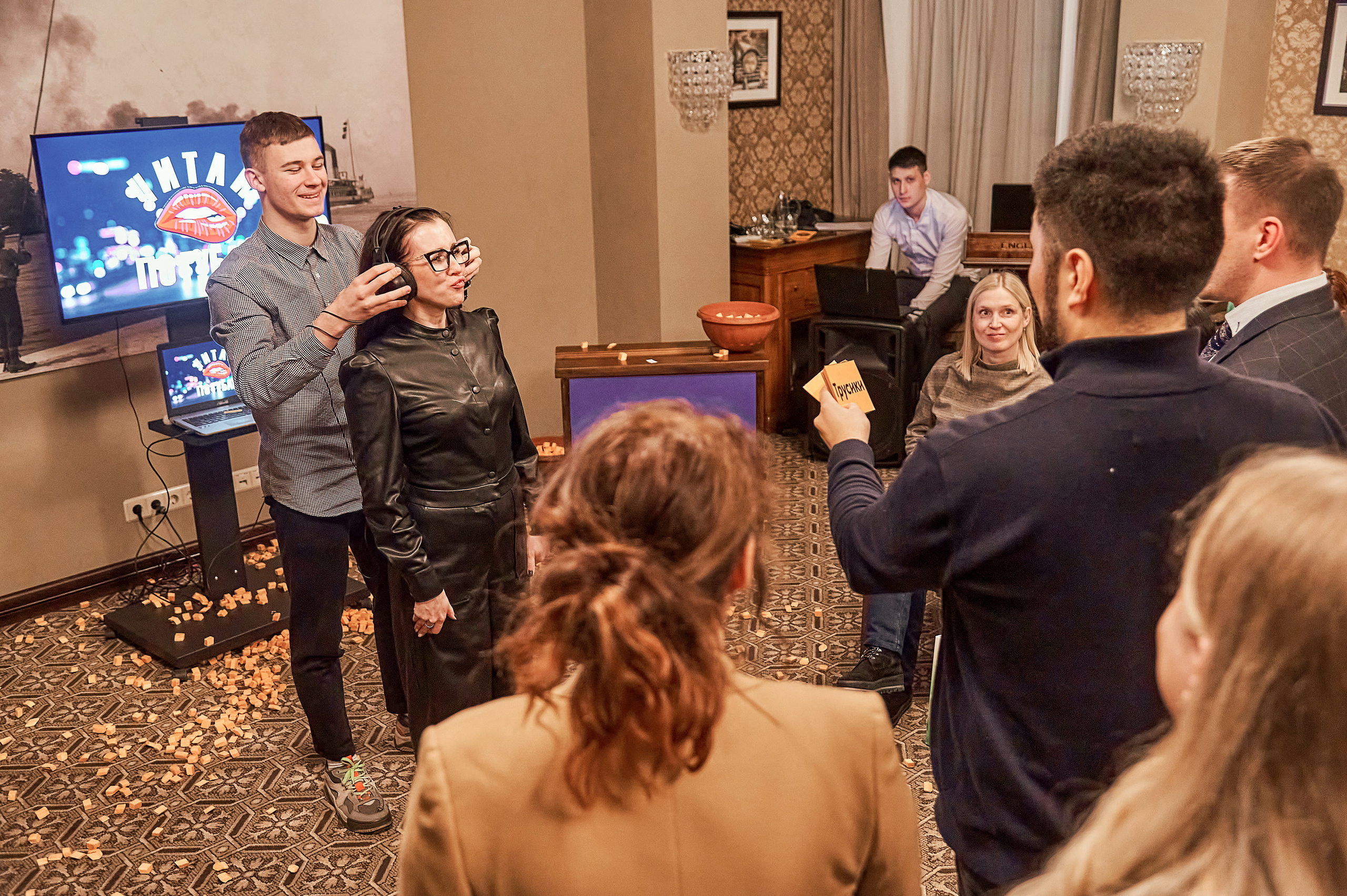 Портфолио репортажной фотосъёмки: "Сбербанк" Новый год. Фотограф Яковлев Роман — Красноярск