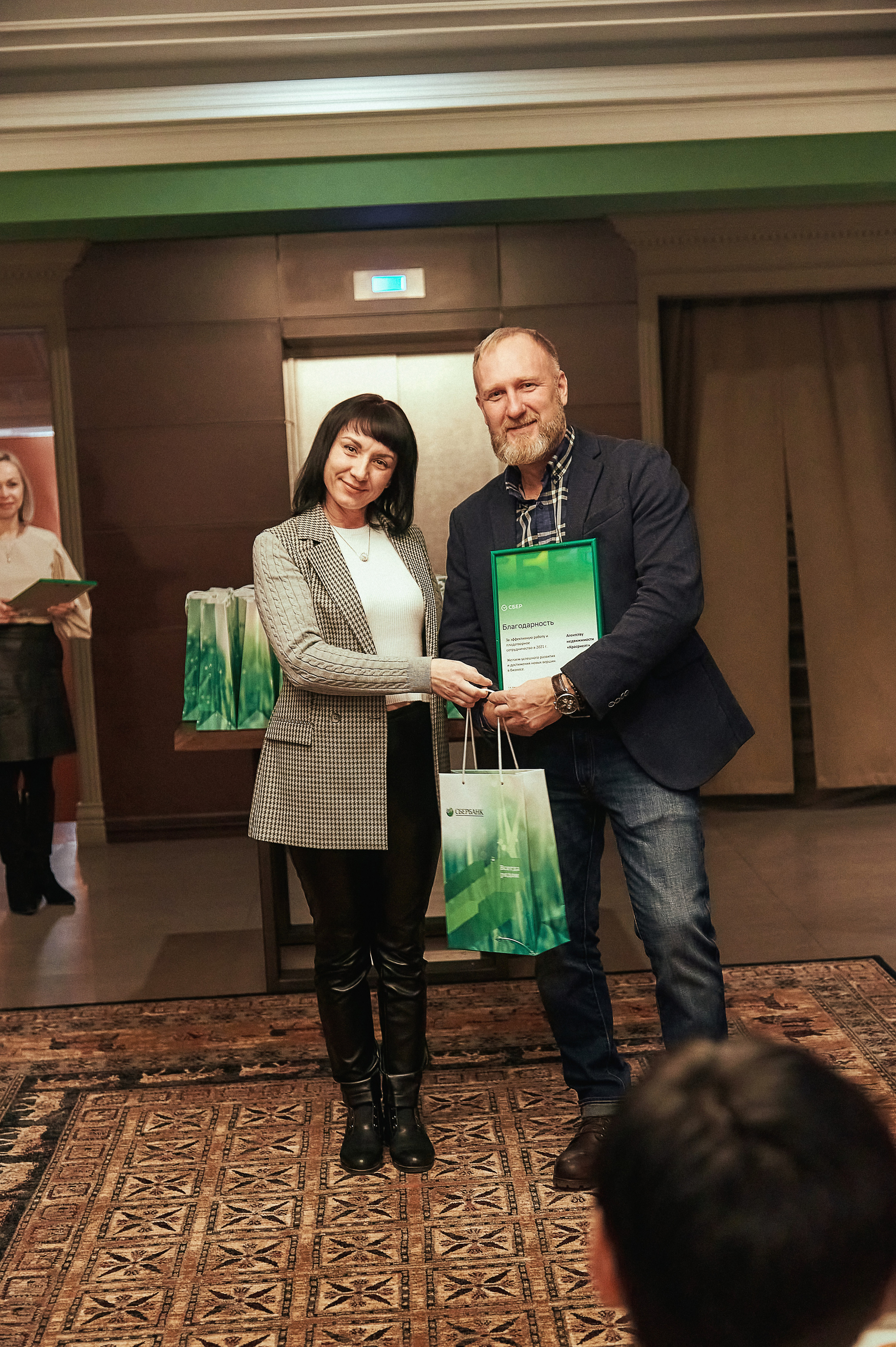 Портфолио репортажной фотосъёмки: "Сбербанк" Новый год. Фотограф Яковлев Роман — Красноярск