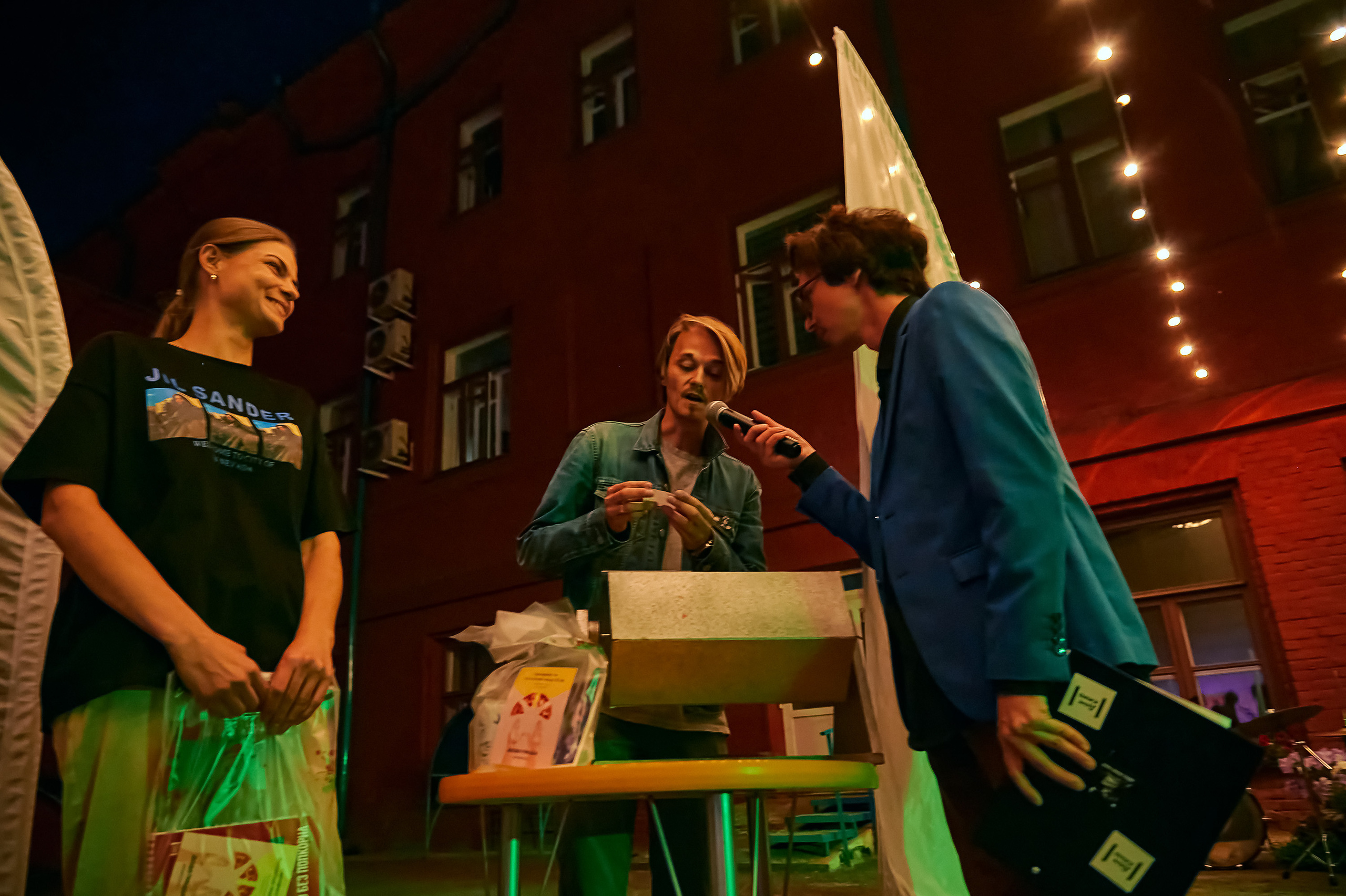 Портфолио репортажной фотосъёмки: Кинодворик "Дом кино" Красноярск. Фотограф Яковлев Роман — Красноярск