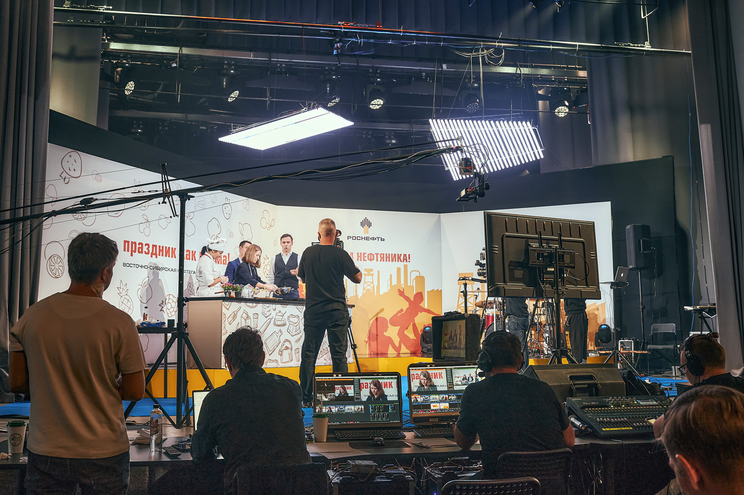 Портфолио репортажной фотосъёмки: "Роснефть" съёмка шоу для «День нефтяника». Фотограф Яковлев Роман — Красноярск