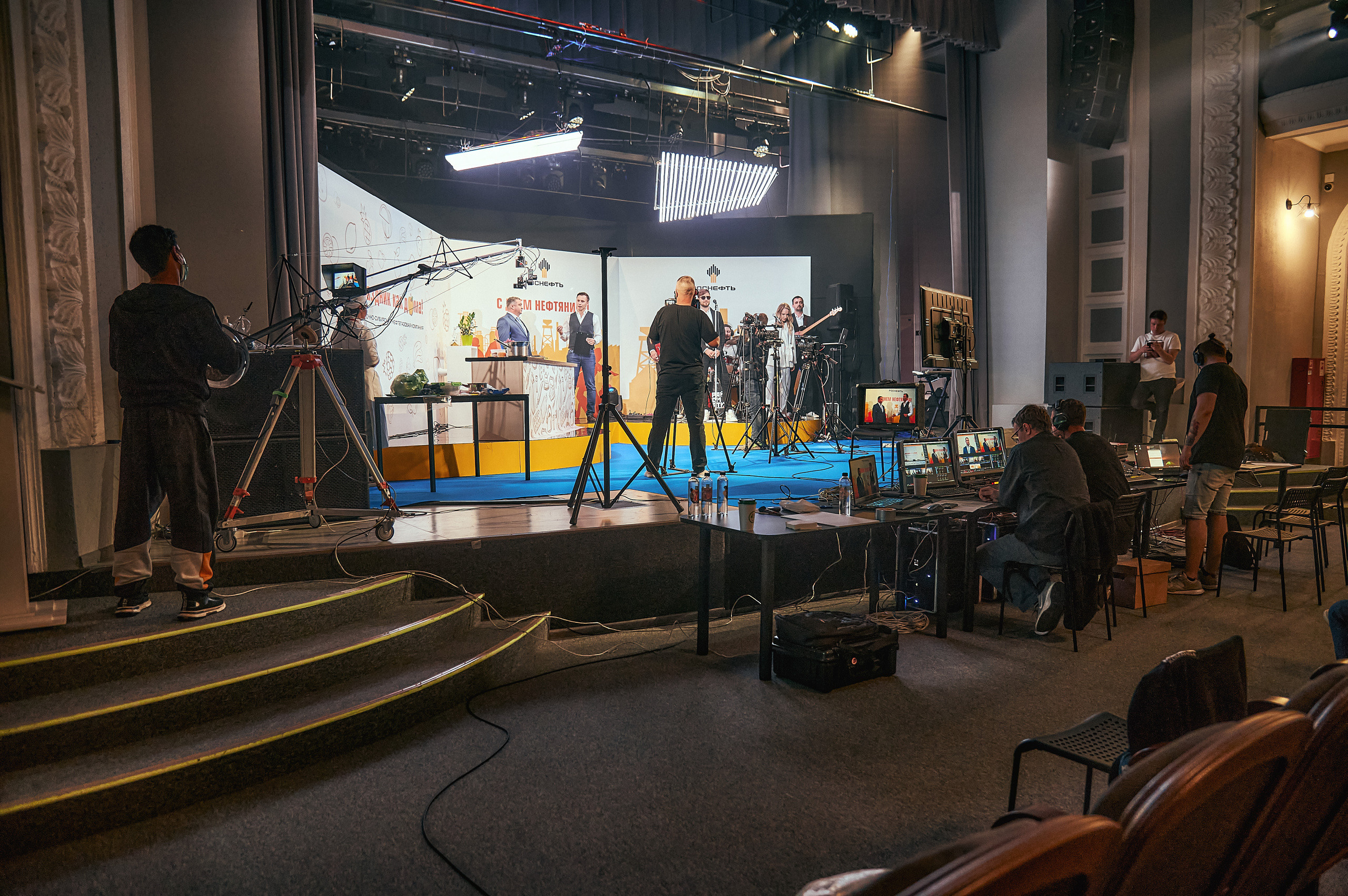 Портфолио репортажной фотосъёмки: "Роснефть" съёмка шоу для «День нефтяника». Фотограф Яковлев Роман — Красноярск