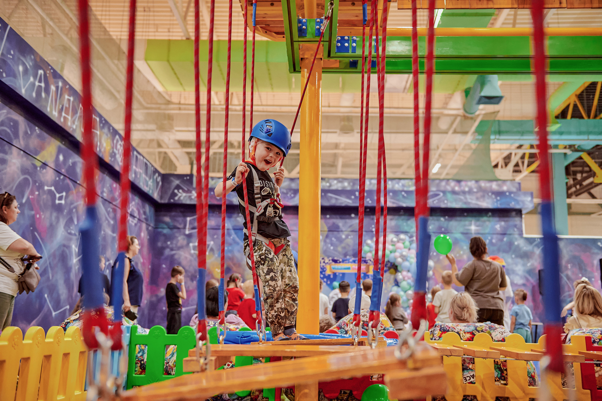 Портфолио репортажной фотосъёмки: Открытие "Vanana park". Фотограф Яковлев Роман — Красноярск