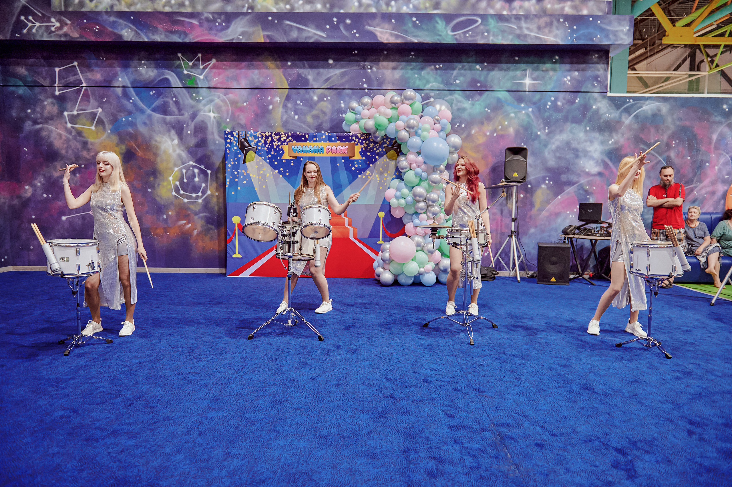 Портфолио репортажной фотосъёмки: Открытие "Vanana park". Фотограф Яковлев Роман — Красноярск