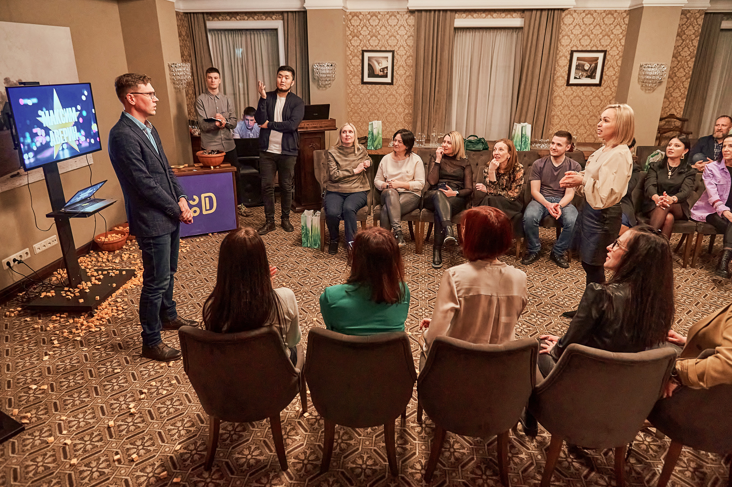 Портфолио репортажной фотосъёмки: "Сбербанк" Новый год. Фотограф Яковлев Роман — Красноярск