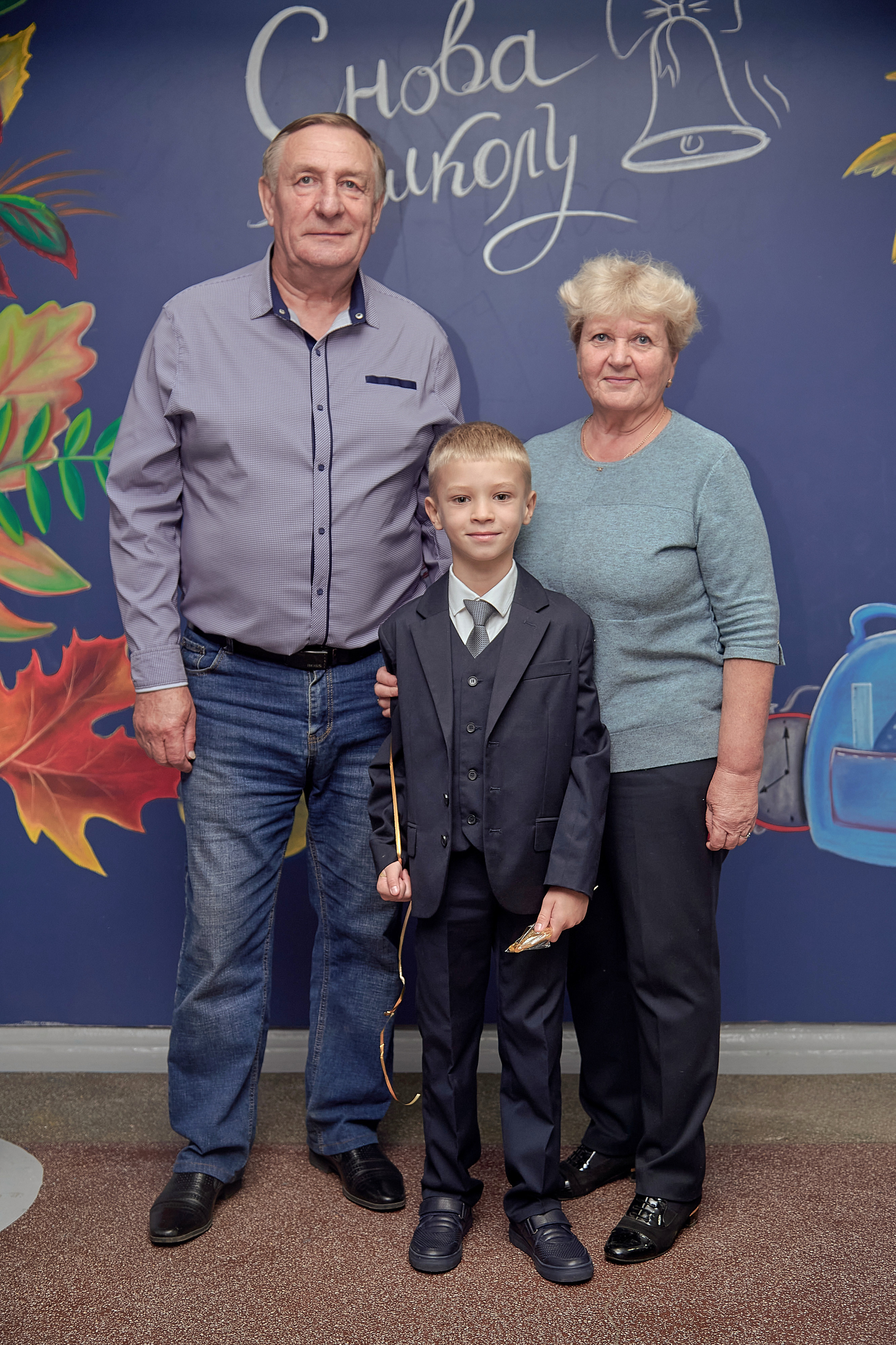 Портфолио репортажной фотосъёмки: 1 сентября в школе № 149. Фотограф Яковлев Роман — Красноярск