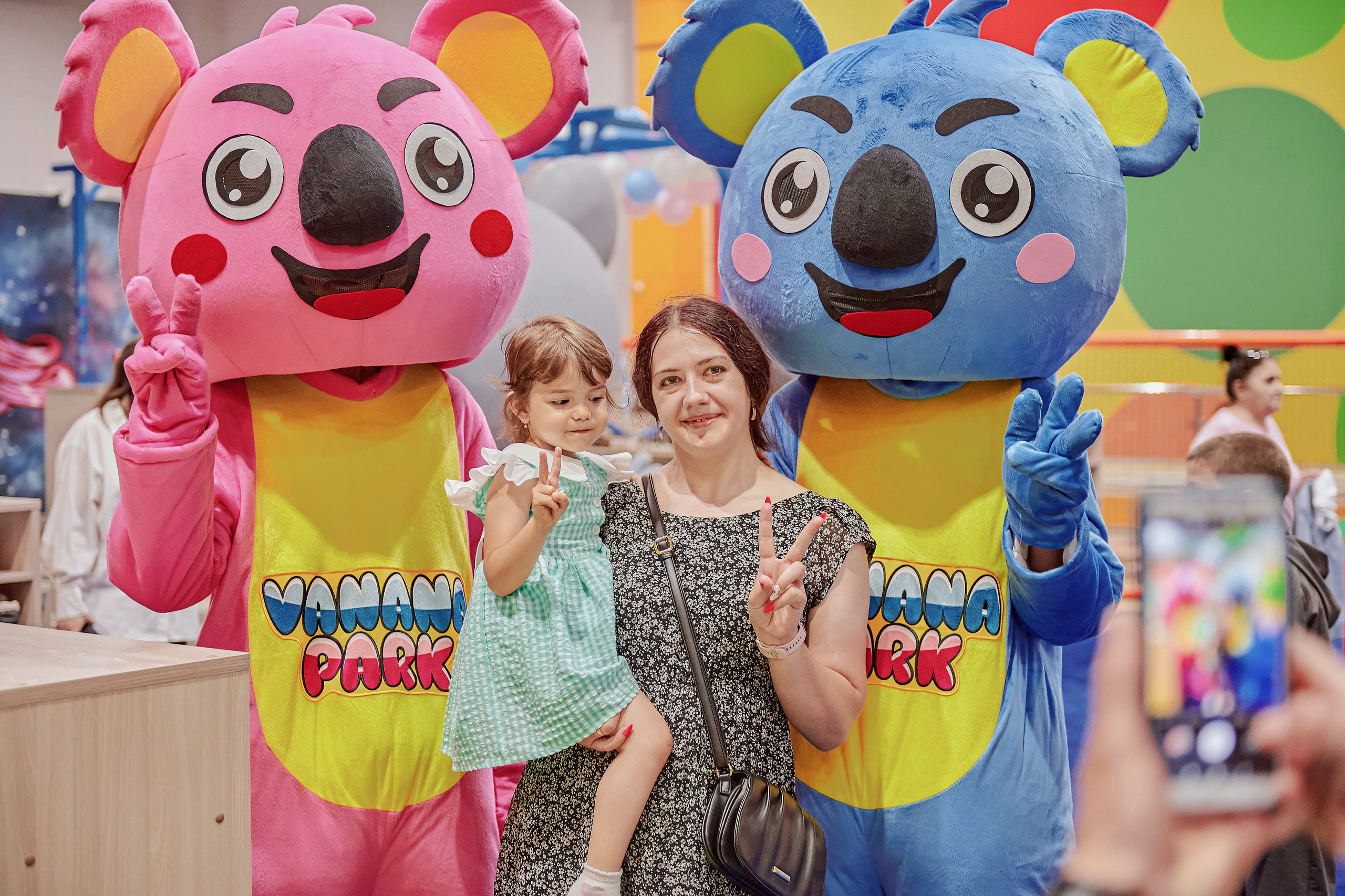 Портфолио репортажной фотосъёмки: Открытие "Vanana park". Фотограф Яковлев Роман — Красноярск