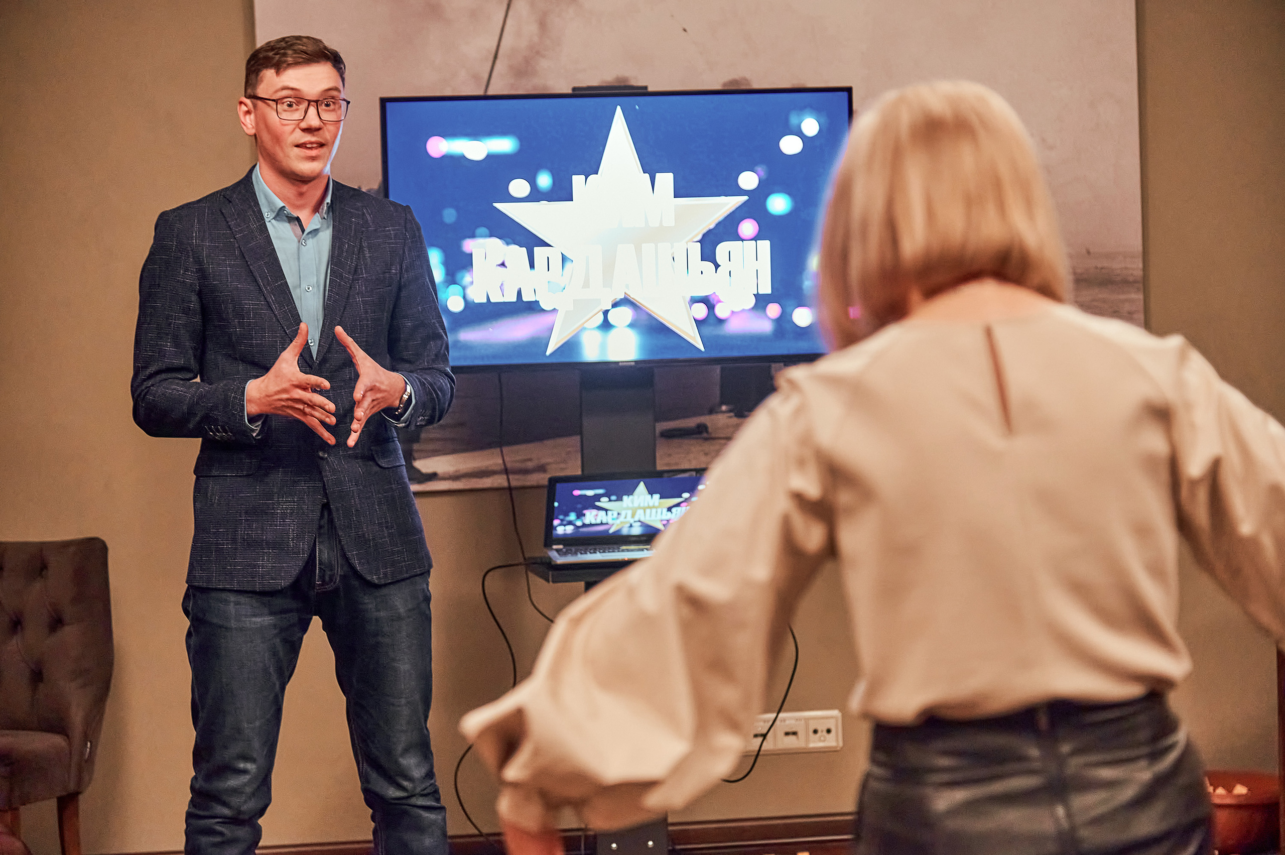 Портфолио репортажной фотосъёмки: "Сбербанк" Новый год. Фотограф Яковлев Роман — Красноярск