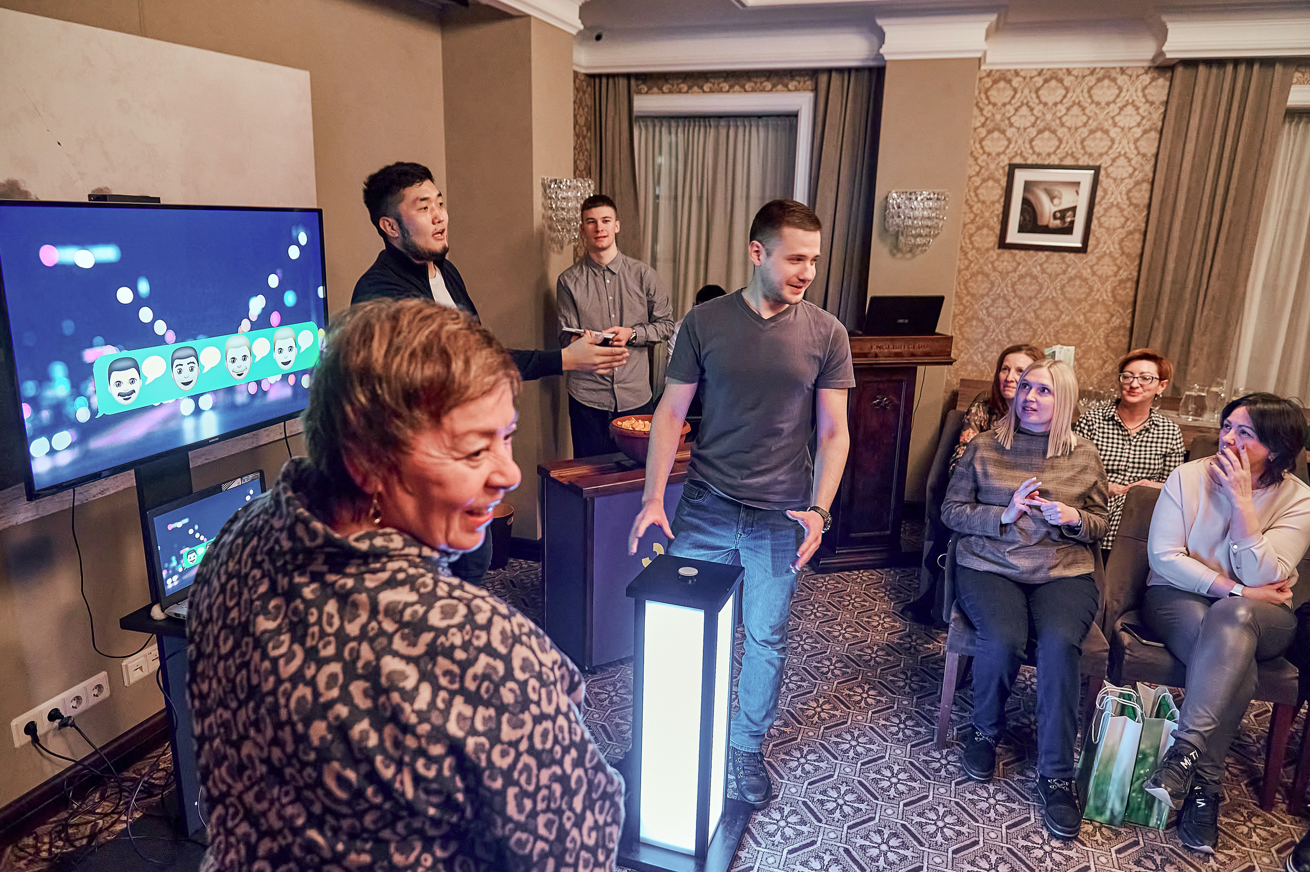 Портфолио репортажной фотосъёмки: "Сбербанк" Новый год. Фотограф Яковлев Роман — Красноярск