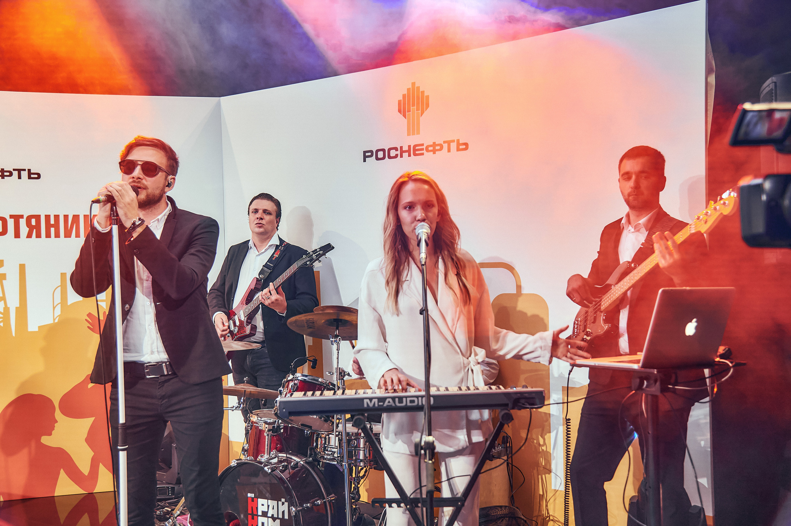 Портфолио репортажной фотосъёмки: "Роснефть" съёмка шоу для «День нефтяника». Фотограф Яковлев Роман — Красноярск