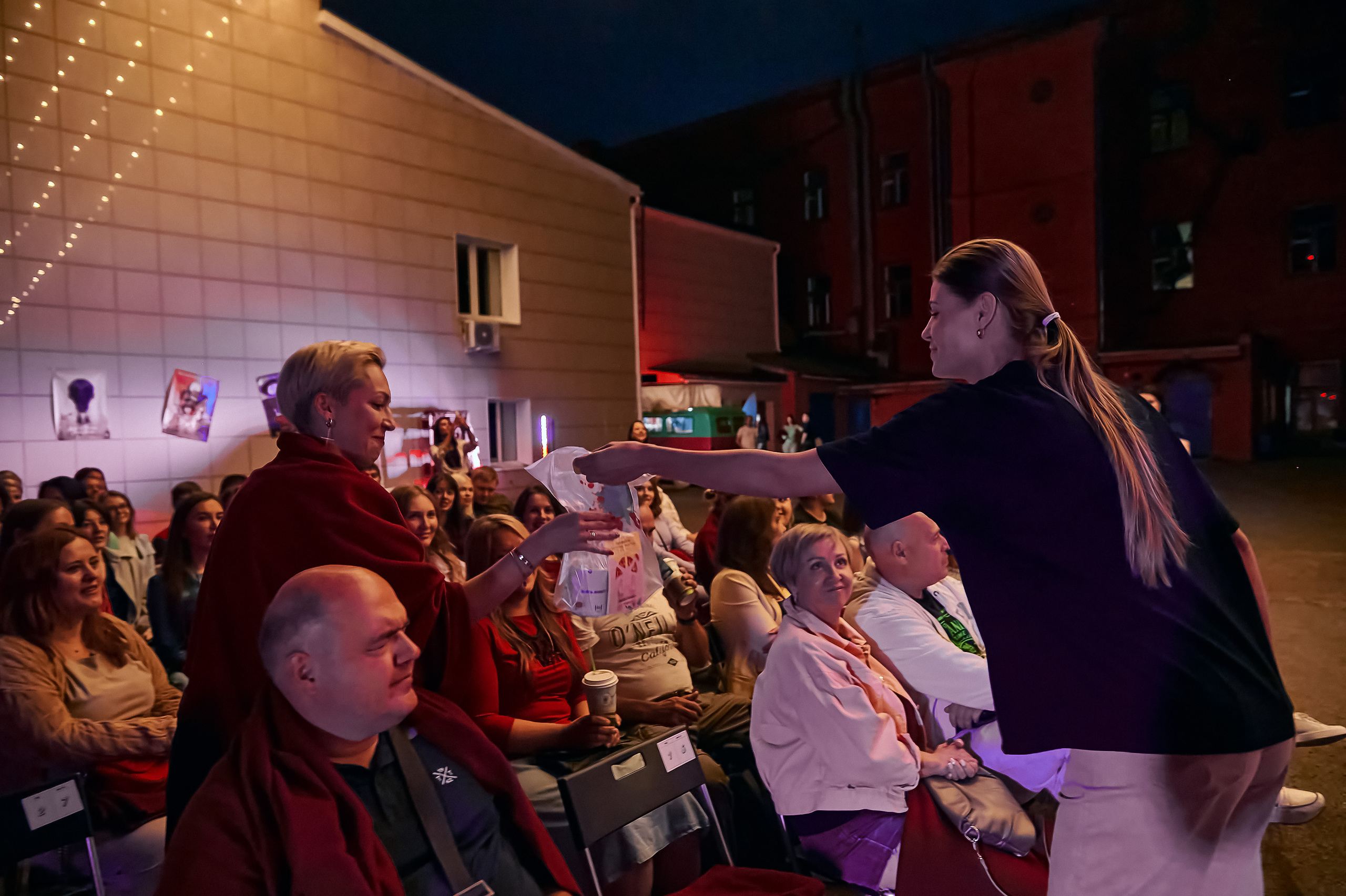 Портфолио репортажной фотосъёмки: Кинодворик "Дом кино" Красноярск. Фотограф Яковлев Роман — Красноярск