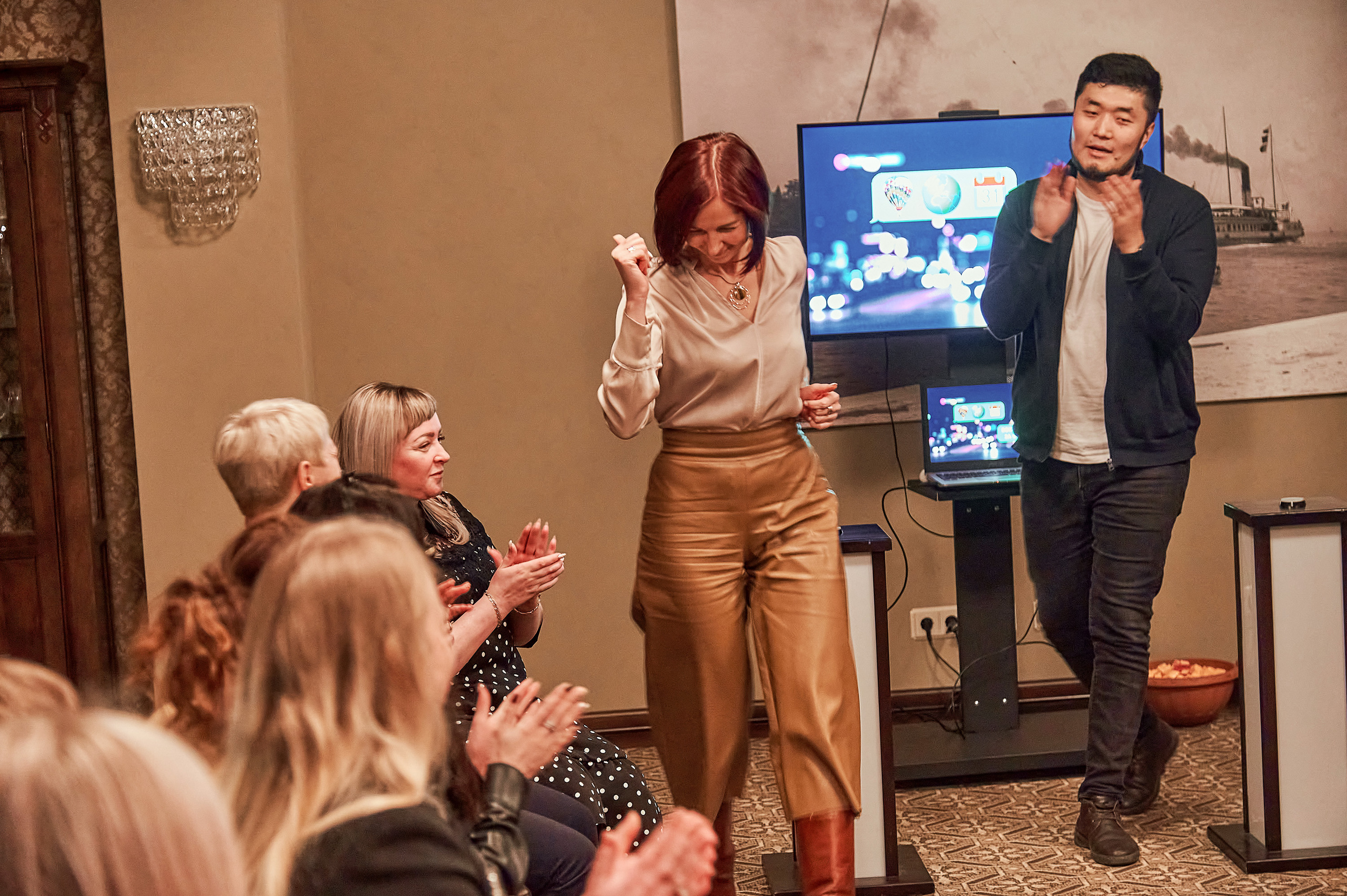 Портфолио репортажной фотосъёмки: "Сбербанк" Новый год. Фотограф Яковлев Роман — Красноярск