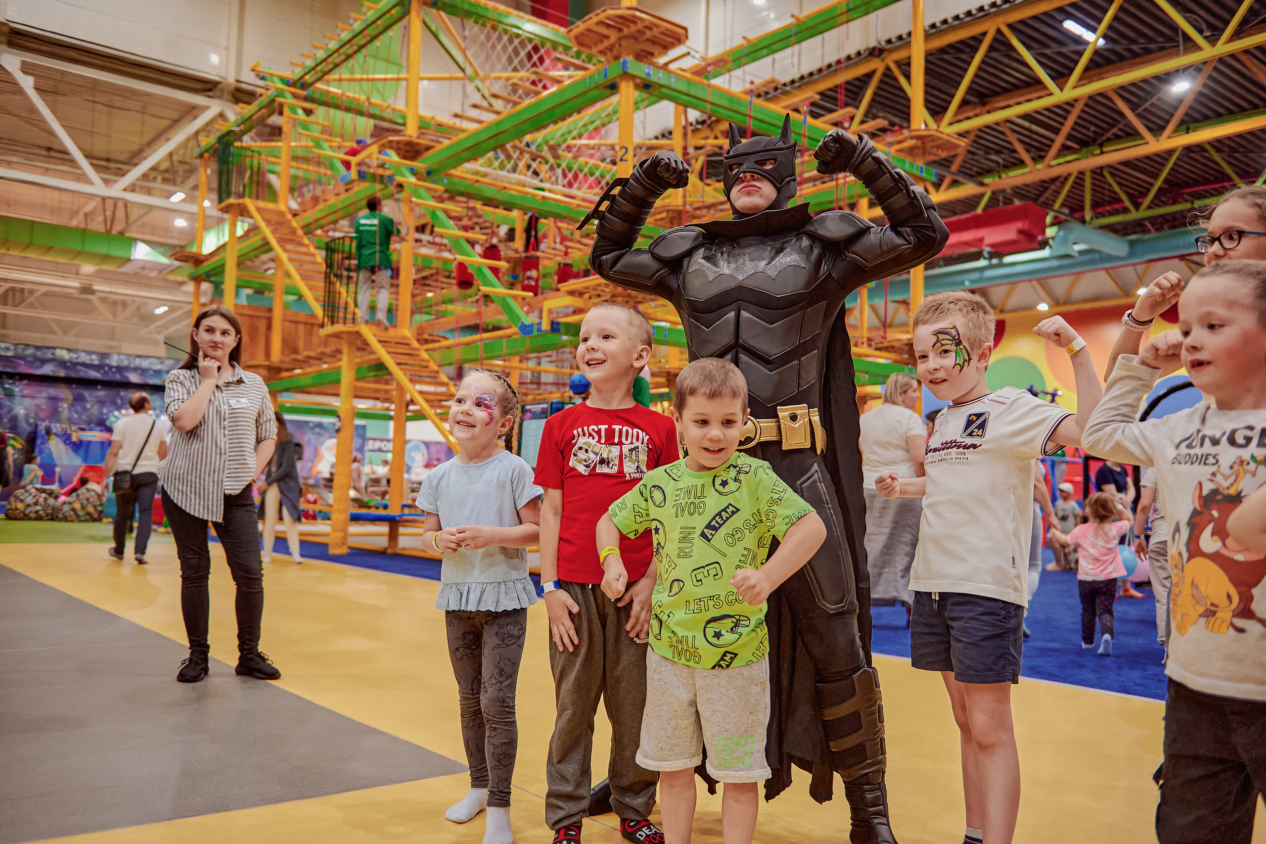 Портфолио репортажной фотосъёмки: Открытие "Vanana park". Фотограф Яковлев Роман — Красноярск