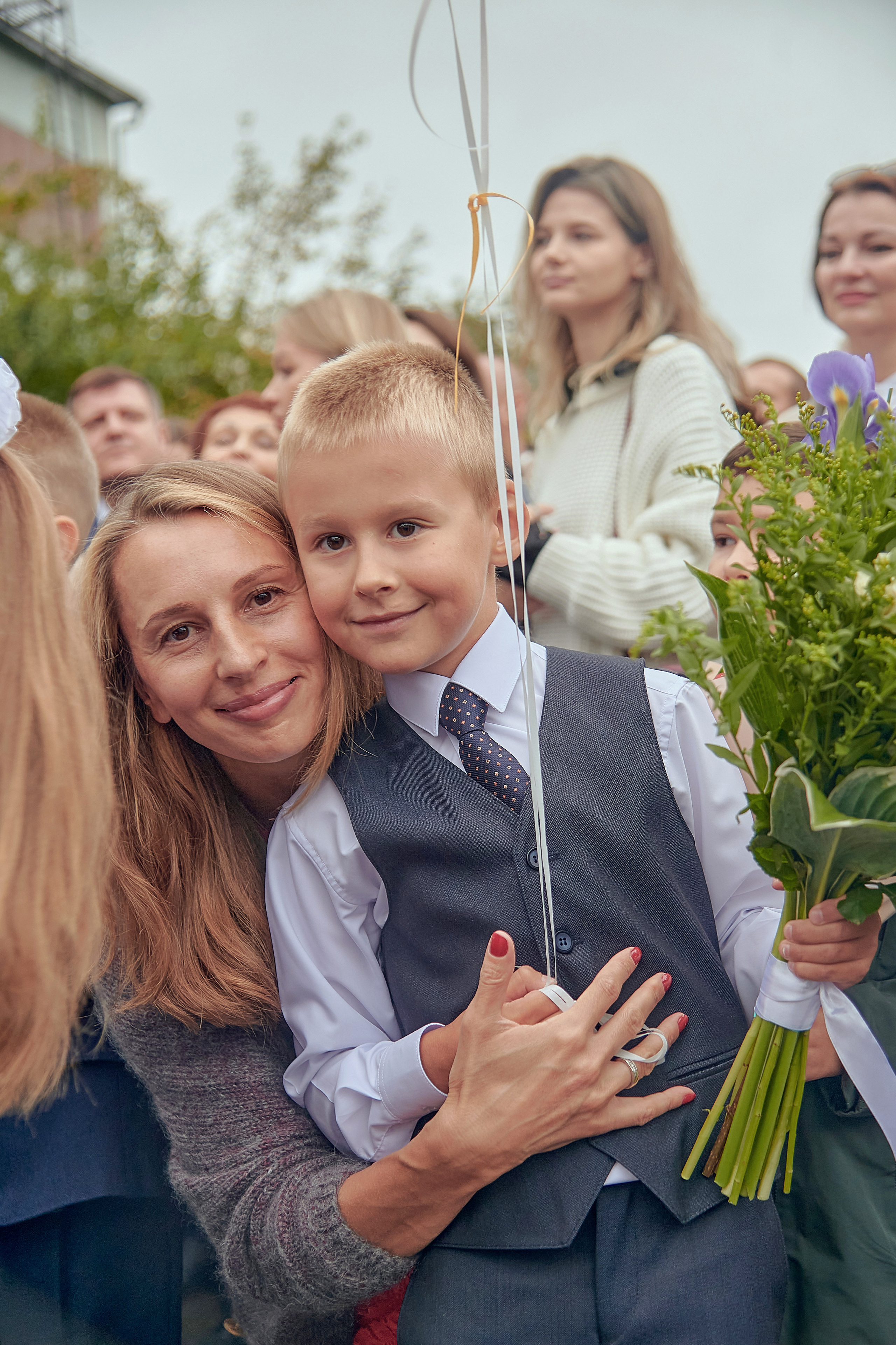 Портфолио репортажной фотосъёмки: 1 сентября в школе № 149. Фотограф Яковлев Роман — Красноярск