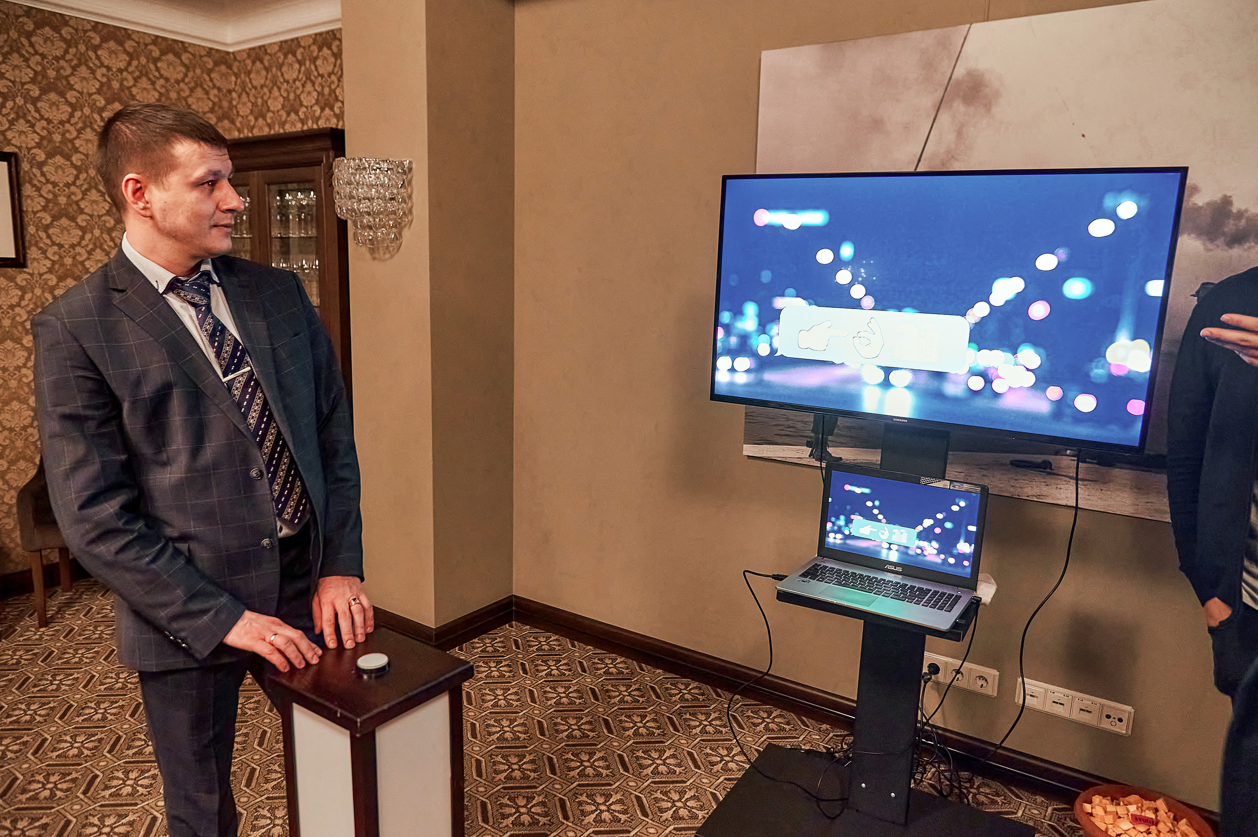 Портфолио репортажной фотосъёмки: "Сбербанк" Новый год. Фотограф Яковлев Роман — Красноярск