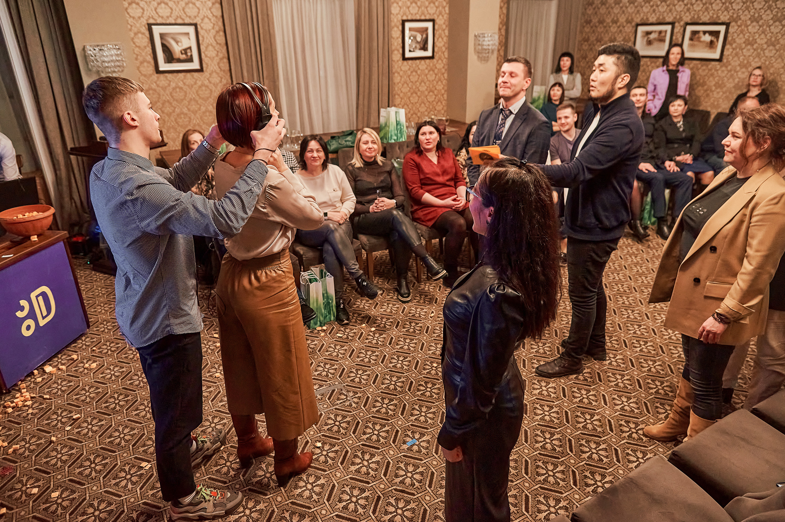 Портфолио репортажной фотосъёмки: "Сбербанк" Новый год. Фотограф Яковлев Роман — Красноярск