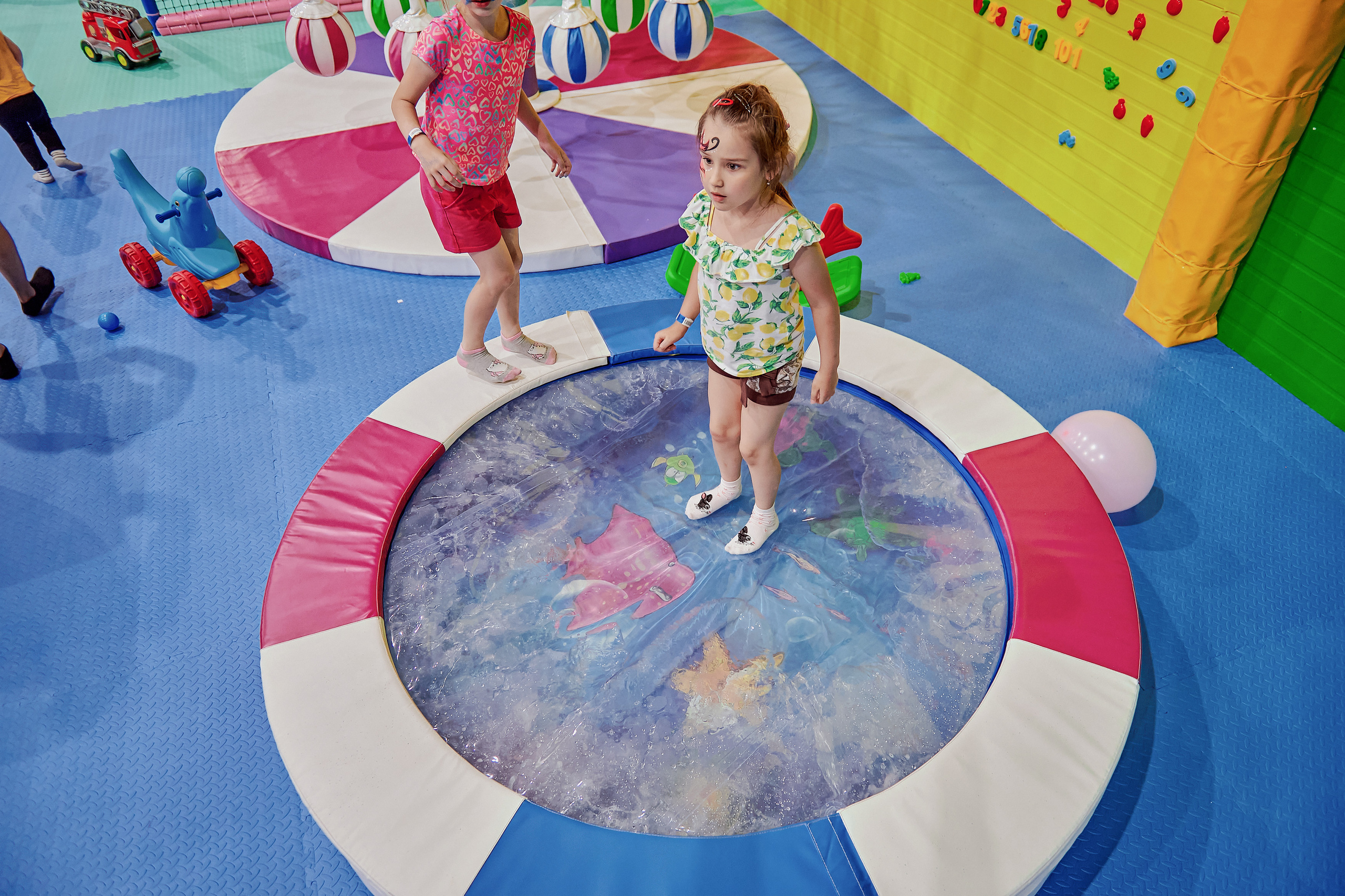 Портфолио репортажной фотосъёмки: Открытие "Vanana park". Фотограф Яковлев Роман — Красноярск