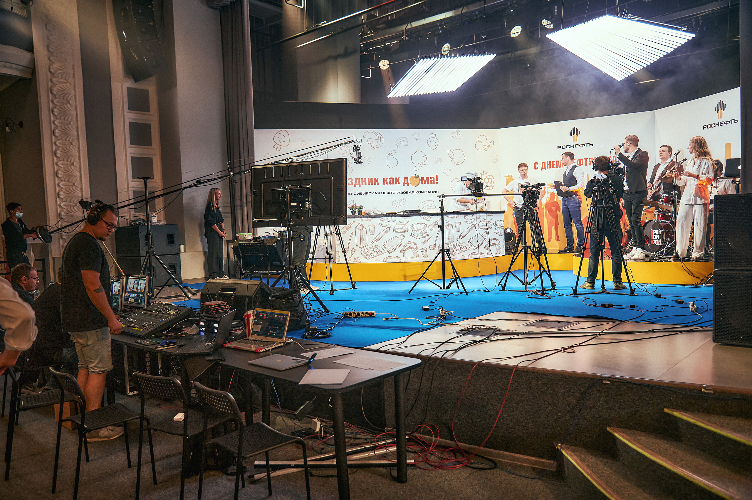 Портфолио репортажной фотосъёмки: "Роснефть" съёмка шоу для «День нефтяника». Фотограф Яковлев Роман — Красноярск
