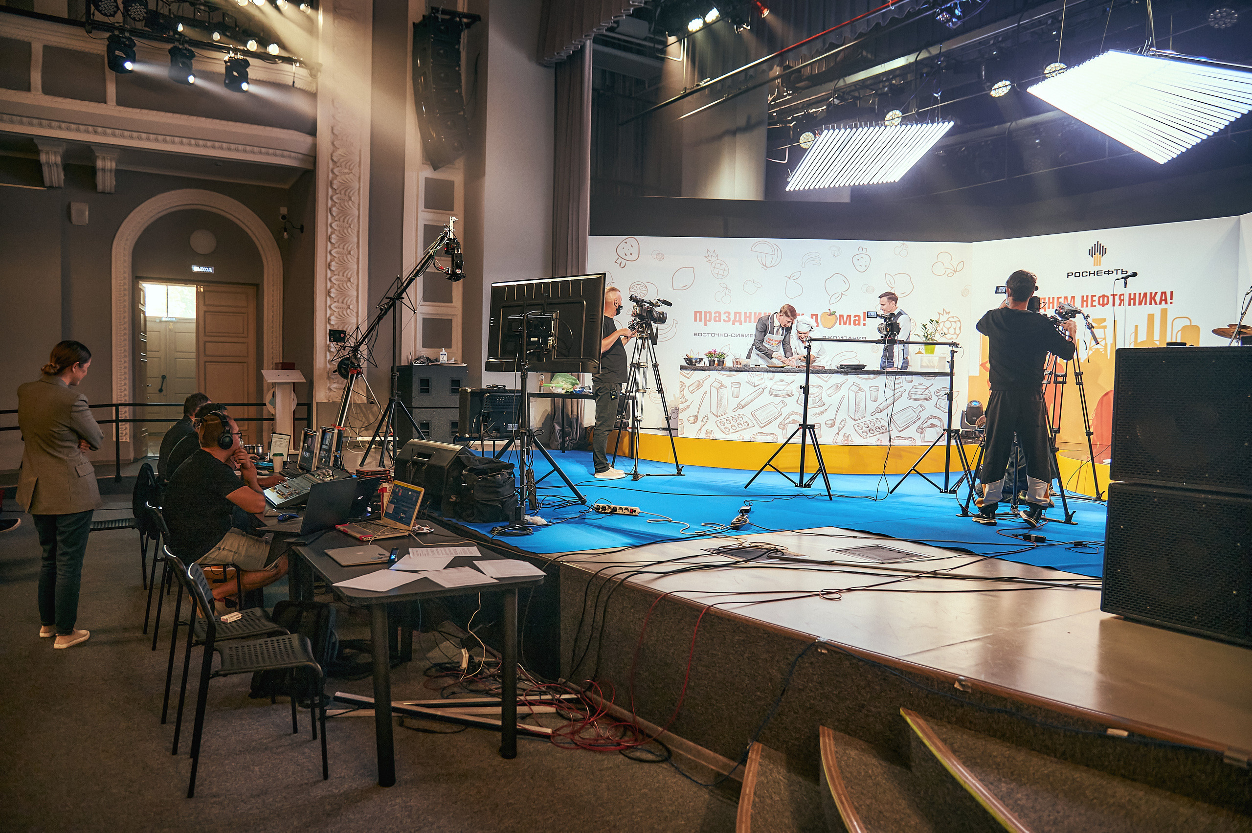 Портфолио репортажной фотосъёмки: "Роснефть" съёмка шоу для «День нефтяника». Фотограф Яковлев Роман — Красноярск