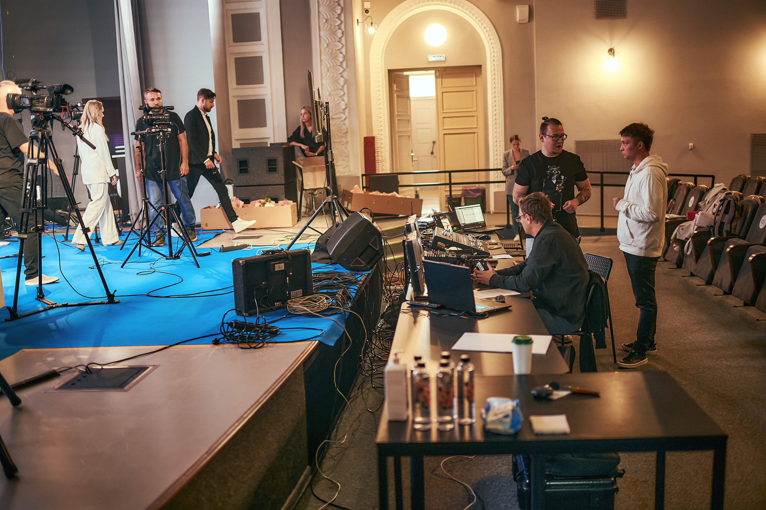 Портфолио репортажной фотосъёмки: "Роснефть" съёмка шоу для «День нефтяника». Фотограф Яковлев Роман — Красноярск