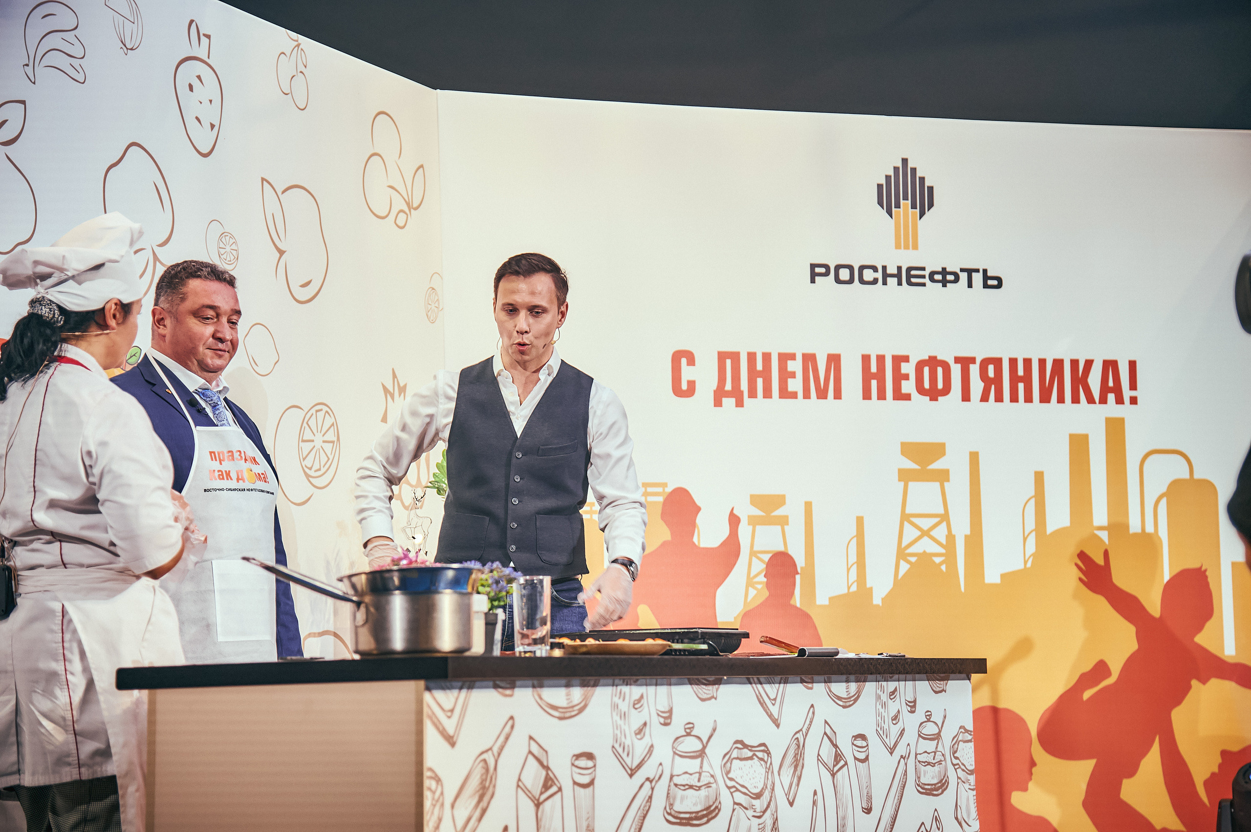 Портфолио репортажной фотосъёмки: "Роснефть" съёмка шоу для «День нефтяника». Фотограф Яковлев Роман — Красноярск