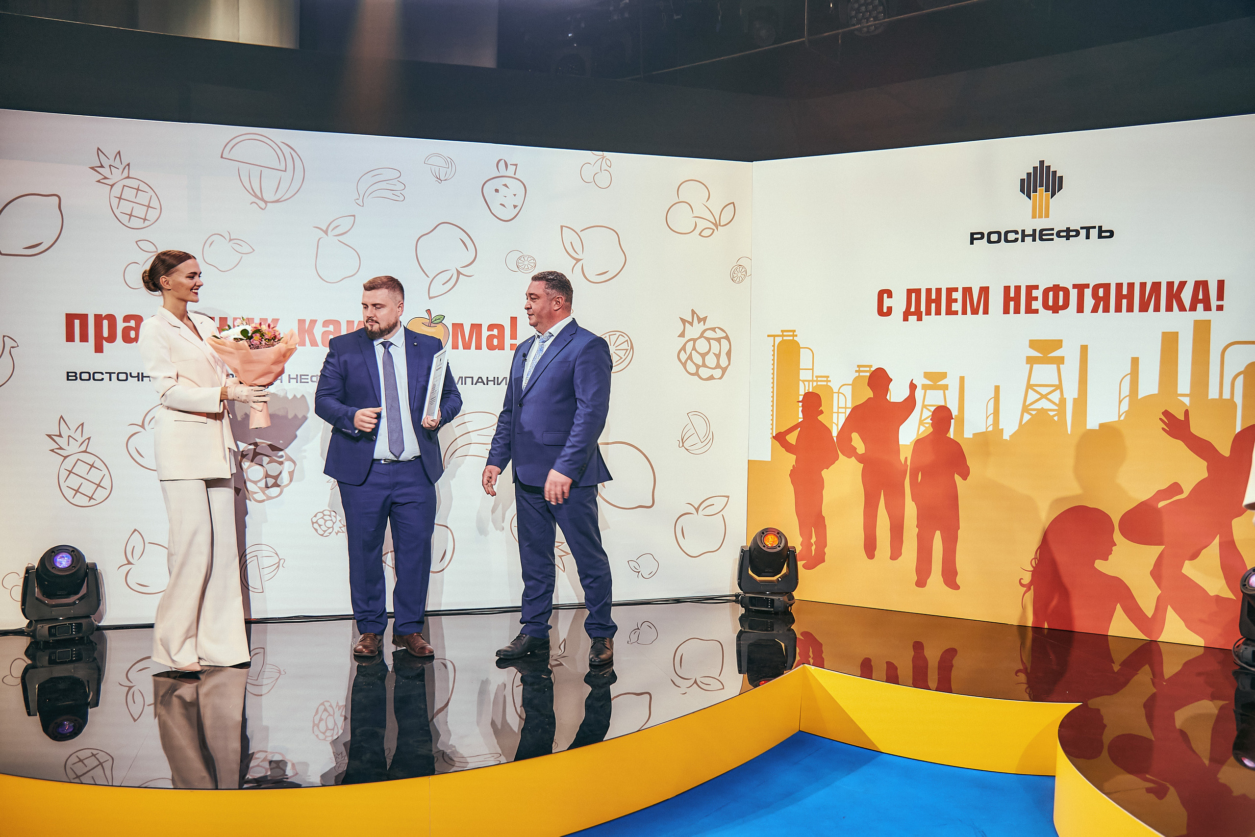 Портфолио репортажной фотосъёмки: "Роснефть" съёмка шоу для «День нефтяника». Фотограф Яковлев Роман — Красноярск