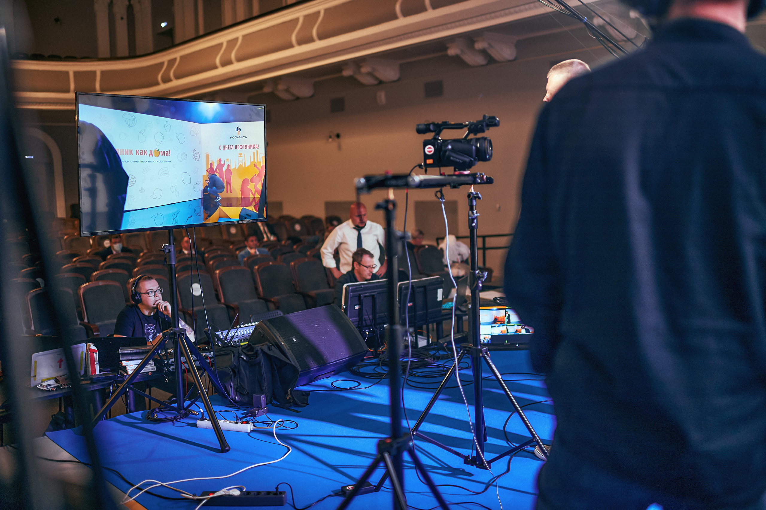 Портфолио репортажной фотосъёмки: "Роснефть" съёмка шоу для «День нефтяника». Фотограф Яковлев Роман — Красноярск
