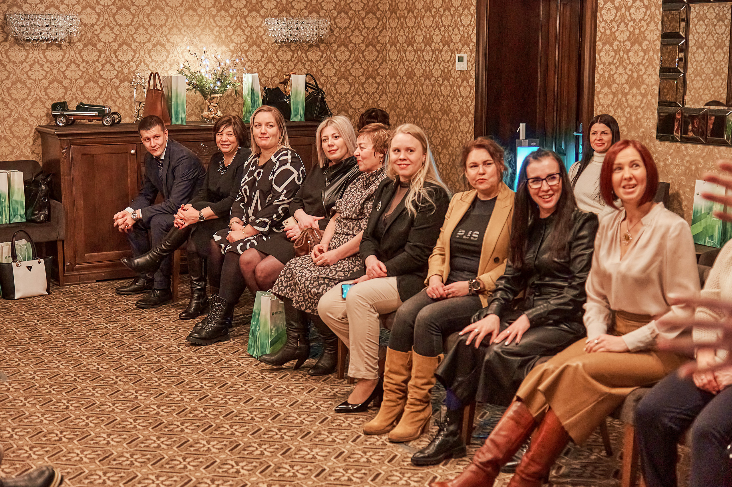 Портфолио репортажной фотосъёмки: "Сбербанк" Новый год. Фотограф Яковлев Роман — Красноярск